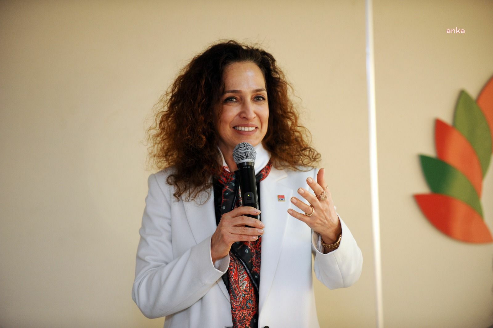 CHP KARŞIYAKA BELEDİYE BAŞKAN ADAYI YILDIZ İŞÇİMENLER ÜNSAL, KENT KONSEYİ'Nİ ZİYARET ETTİ: “KARŞIYAKA’YI SİVİL TOPLUMUN GÜCÜ İLE BÜYÜTECEĞİZ”