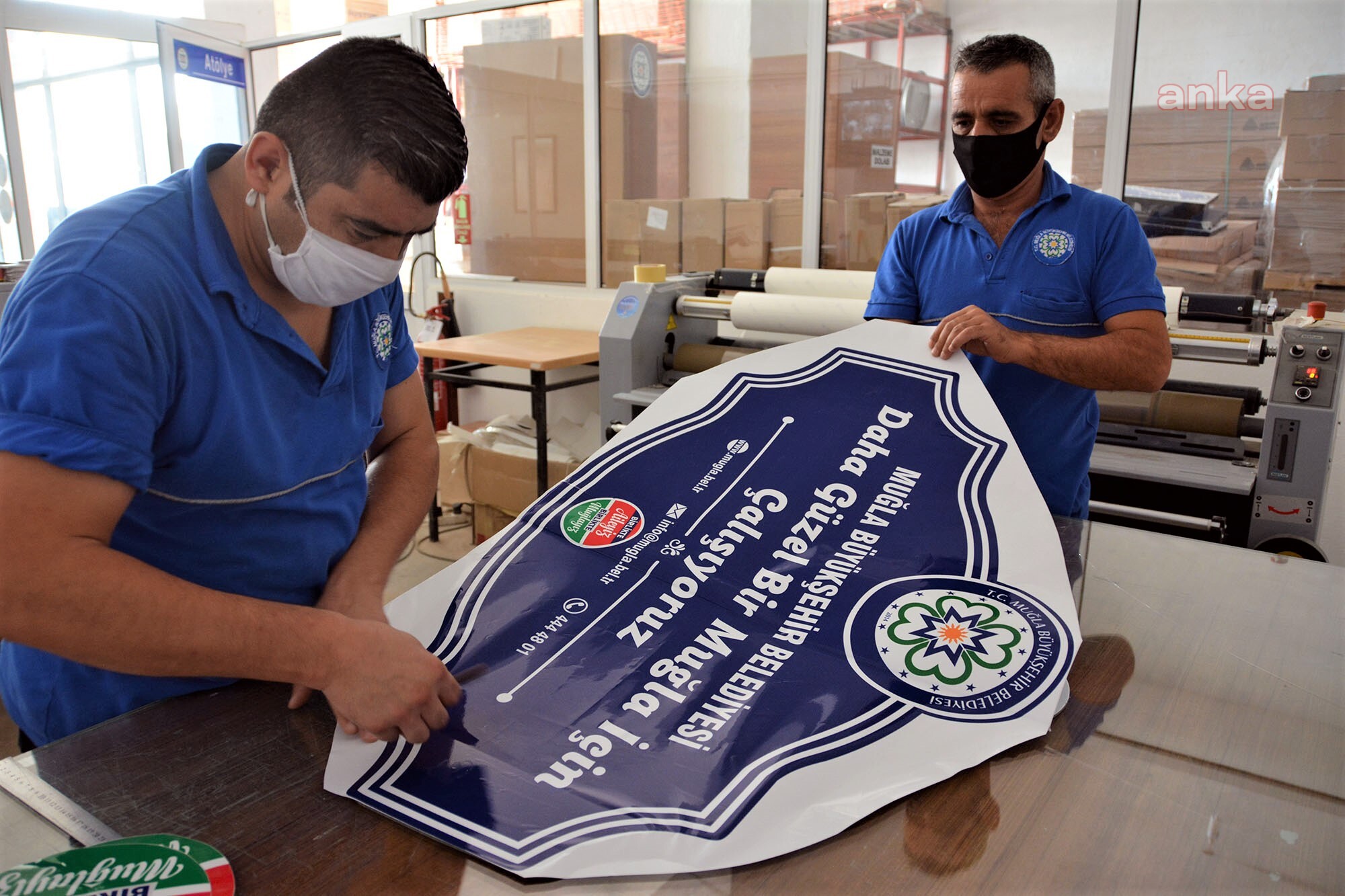 MUĞLA BÜYÜKŞEHİR, 47 BİN 927 TRAFİK LEVHASINI KENDİ ÜRETTİ