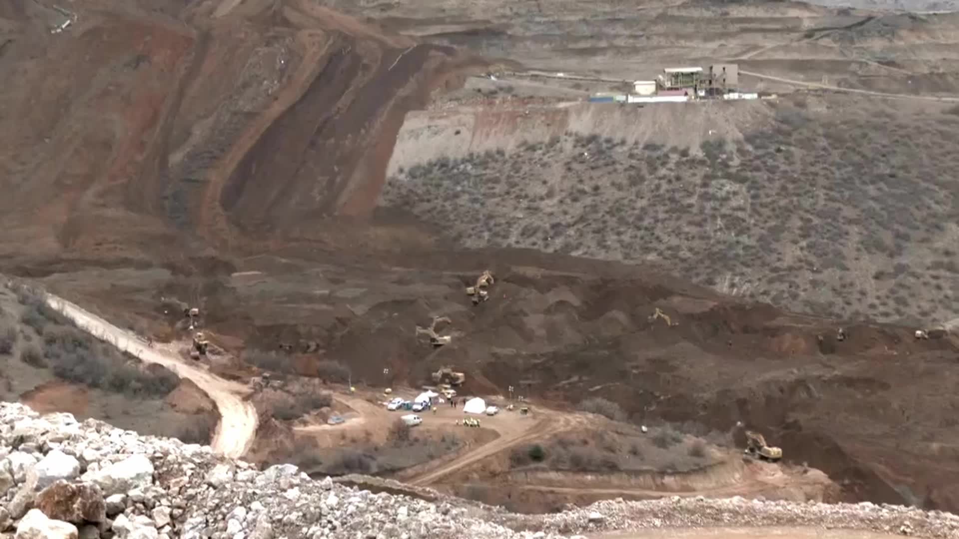 BAĞIMSIZ MADEN İŞ SENDİKASI ÖRGÜTLENME UZMANI BATUR: "ALTIN MADENİ SAHASINDA 10-20 SANTİMLİK KAYMANIN TESPİT EDİLMESİ ÜZERİNE ARAMA ÇALIŞMALARI DURMUŞ DURUMDA "
