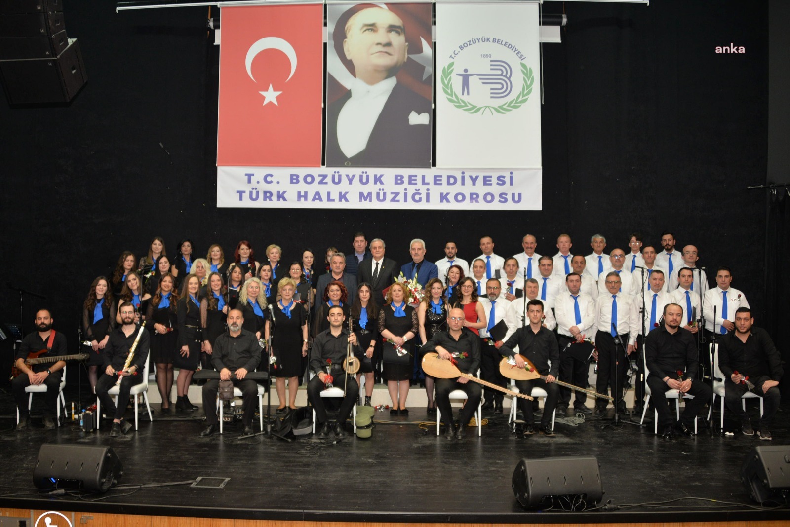 (1) CEMEVİ BAHÇESİNDE VATANDAŞI BAŞINDAN VURARAK ÖLDÜREN POLİSE TAKSİRLE ÖLÜME NEDEN OLMAKTAN 2 YIL 6 AY HAPİS