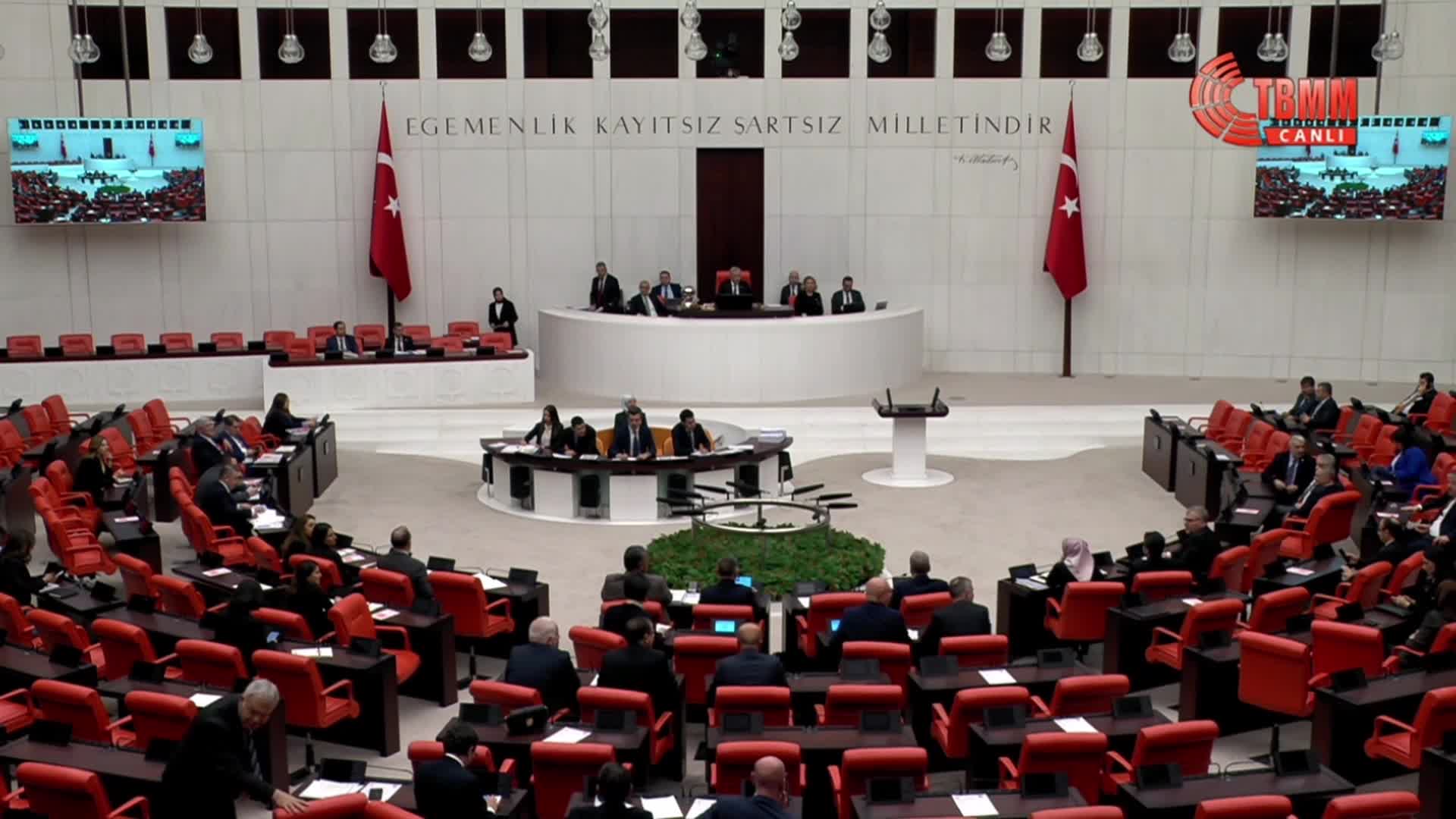 AŞKIN GENÇ: KREDİ KARTI BORÇLARI 2 ŞUBAT İTİBARIYLA 1 TRİLYON 247 MİLYAR LİRAYA ULAŞTI. VATANDAŞLARIMIZIN KREDİ KARTI BORCU ALTINDA EZİLMESİNE GÖZ YUMULMASI KABUL EDİLEMEZ