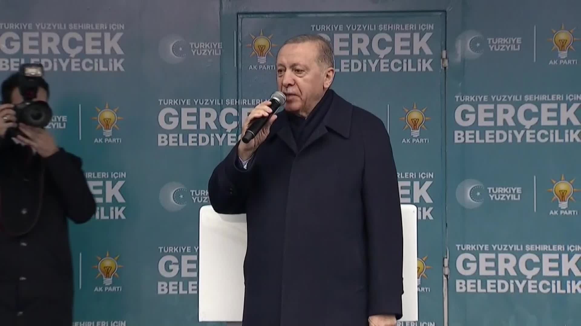 ERDOĞAN: 'PARÇASI KALORİFER PETEĞİNE BENZİYOR' DİYEN HAZIMSIZLARA RAĞMEN MİLLİ MUHARİP UÇAĞIMIZ BUGÜN GÖKLERLE BULUŞTU