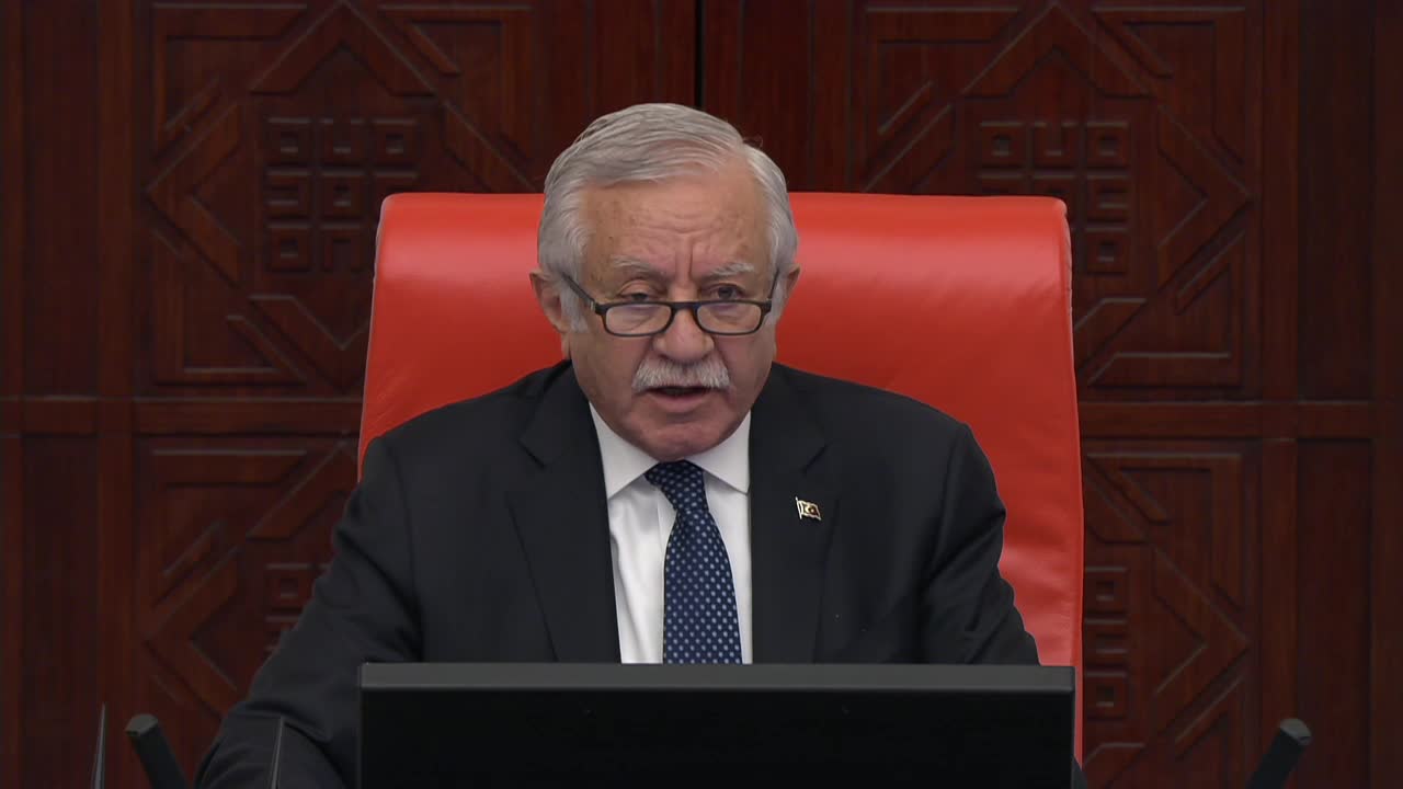 CEVDET AKAY: "FRIT PROGRAMINDAN ALINAN TUTARLAR AİLE VE SOSYAL HİZMETLER BAKANLIĞI TARAFINDAN MAKAM ARACI OLARAK KULLANILIYOR, 500 ARAÇ ALINMIŞ"