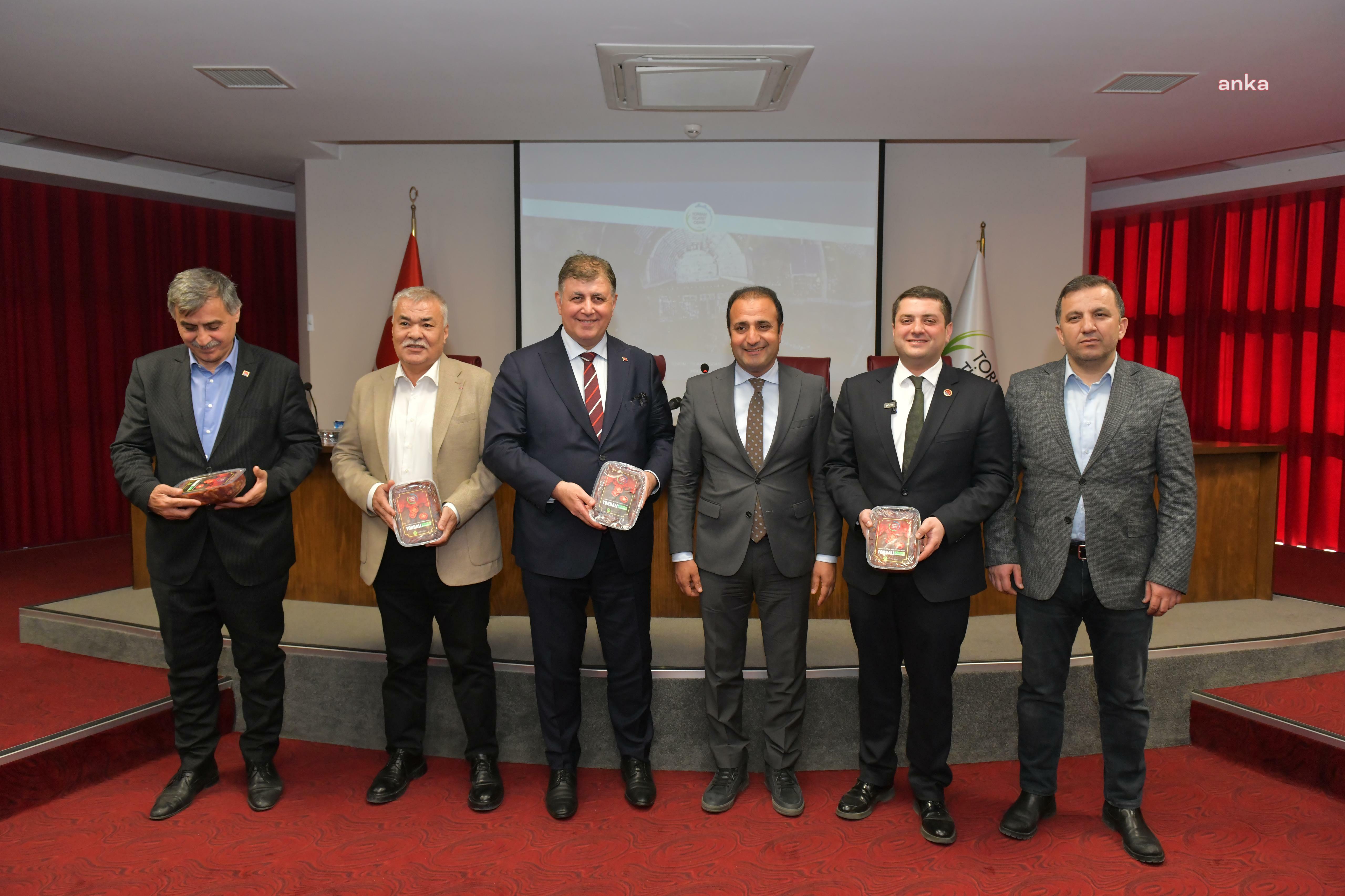 CEMİL TUGAY: "2 SENE İÇİNDE İZMİR’İN SU FİYATI, BÜYÜKŞEHİRLER ARASINDA EN UYGUNU OLACAK"