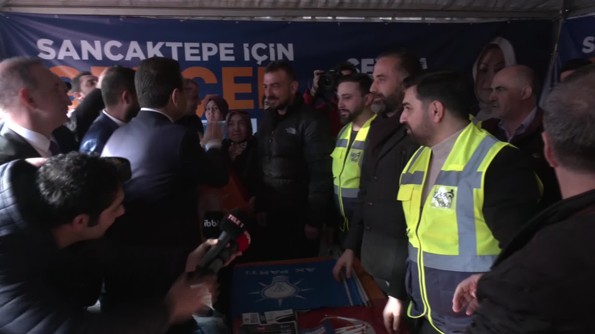 AKP'Lİ GÖREVLİNİN PARTİYE ÜYELİK ÖNERİSİNE İMAMOĞLU: “YAHU NE KADAR ÇOK İSTİYORSUNUZ BENİ”