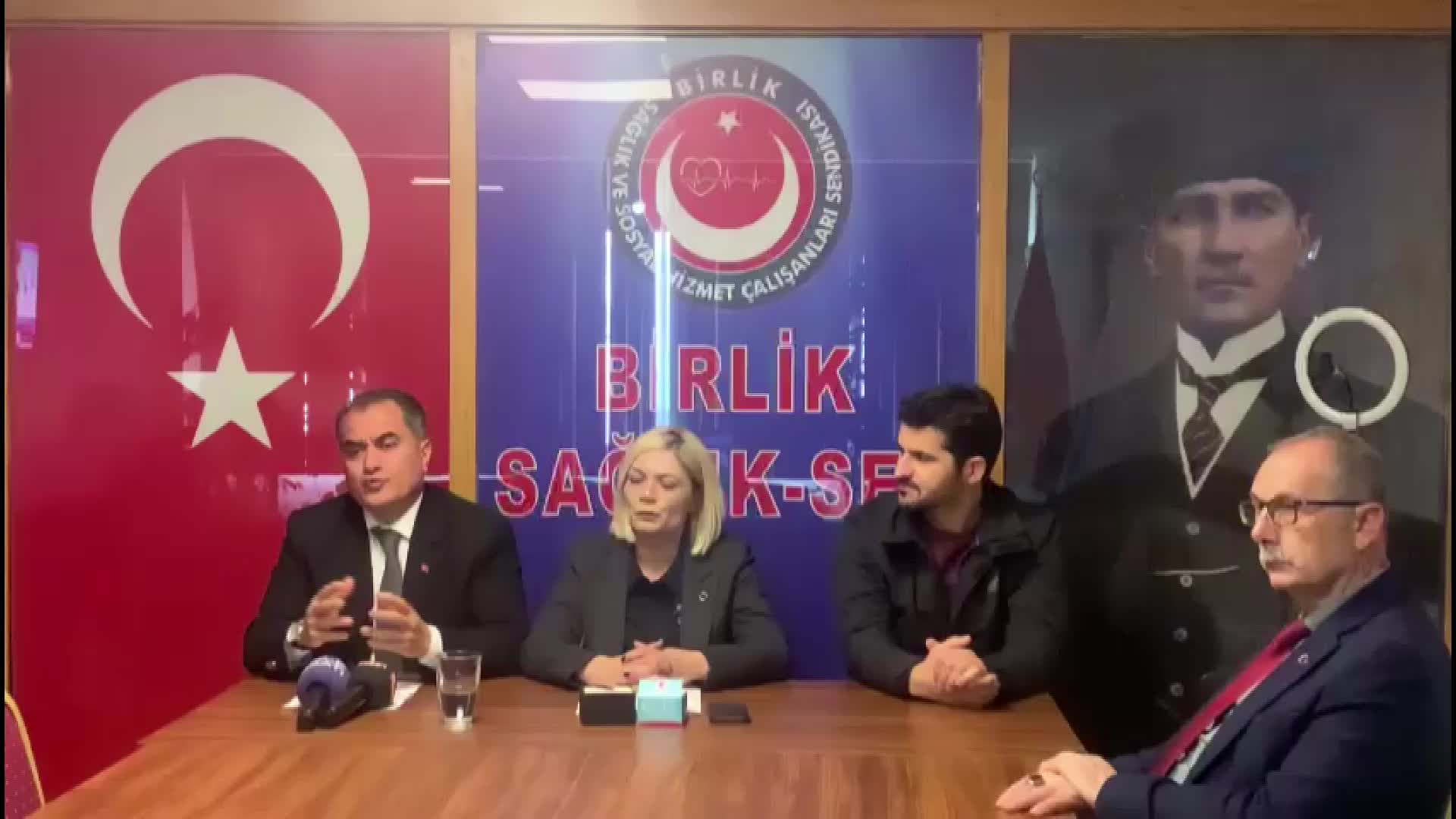 BİRLİK SAĞLIK SEN BAŞKANI DOĞRUYOL, İZMİR ŞEHİR HASTANESİ’NDEKİ SORUNLARA DİKKAT ÇEKTİ: DOKTORLARIMIZ GEREKTİĞİNDE AMELİYATHANEDE TEMİZLİK YAPIYOR