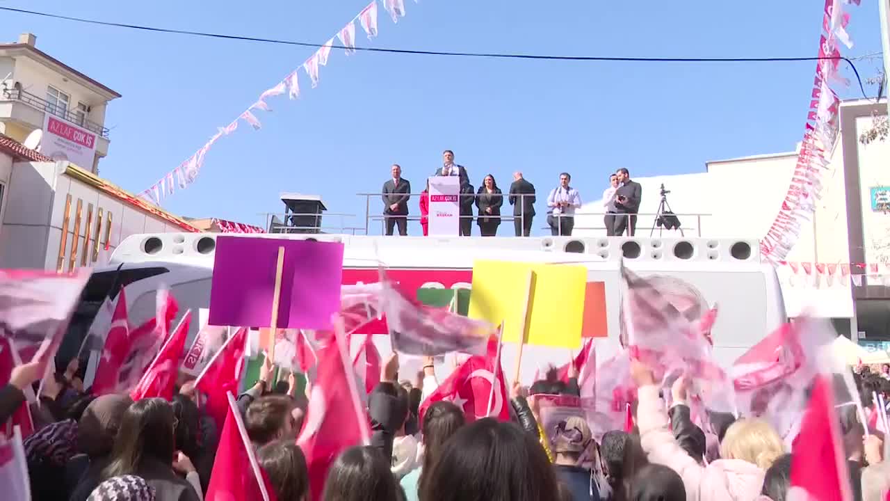 MANSUR YAVAŞ ŞEREFLİKOÇHİSAR'DA: "PROJESİ YOK' DİYENLER, PROJELERİMİ KOPYALAMAYA BAŞLADI"