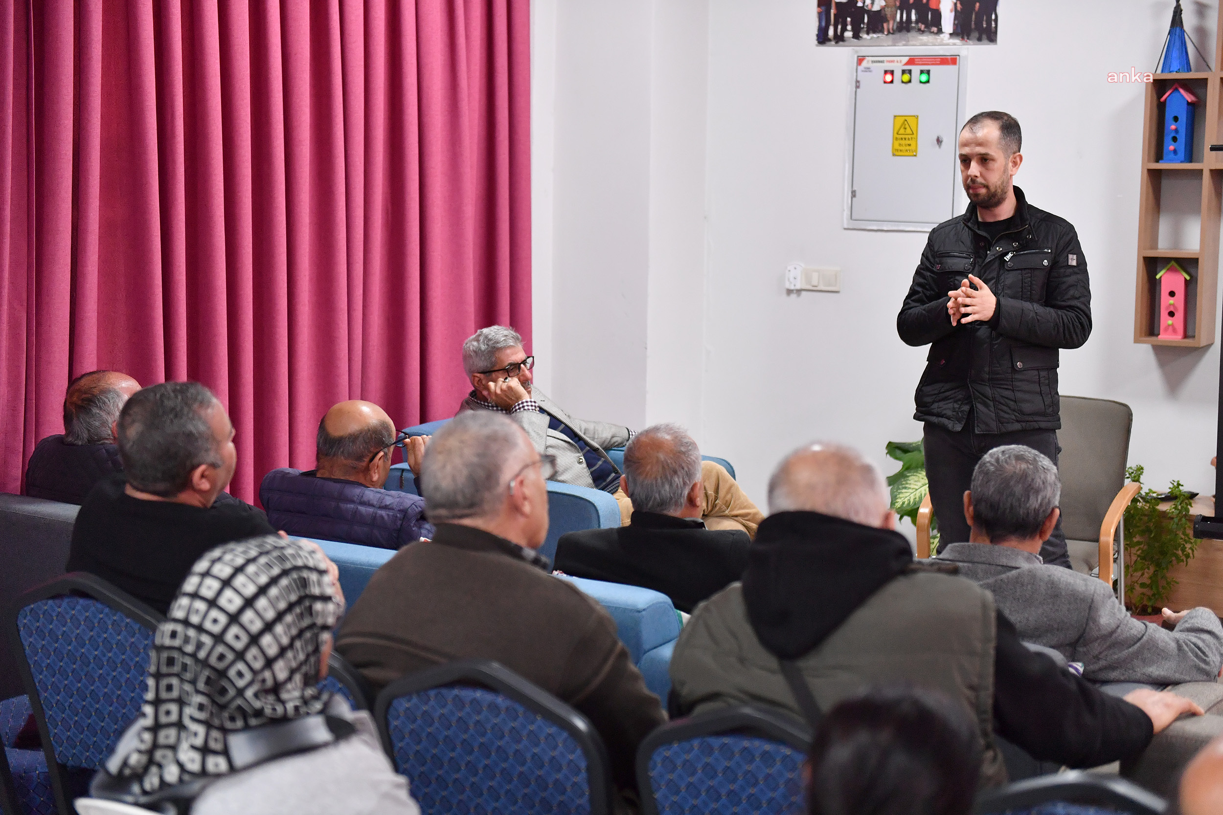 MERSİN BÜYÜKŞEHİR BELEDİYESİ, HALKKENT EMEKLİ EVİ ÜYELERİNİ 'AKTİF YAŞLILIK’LA İLGİLİ BİLGİLENDİRDİ