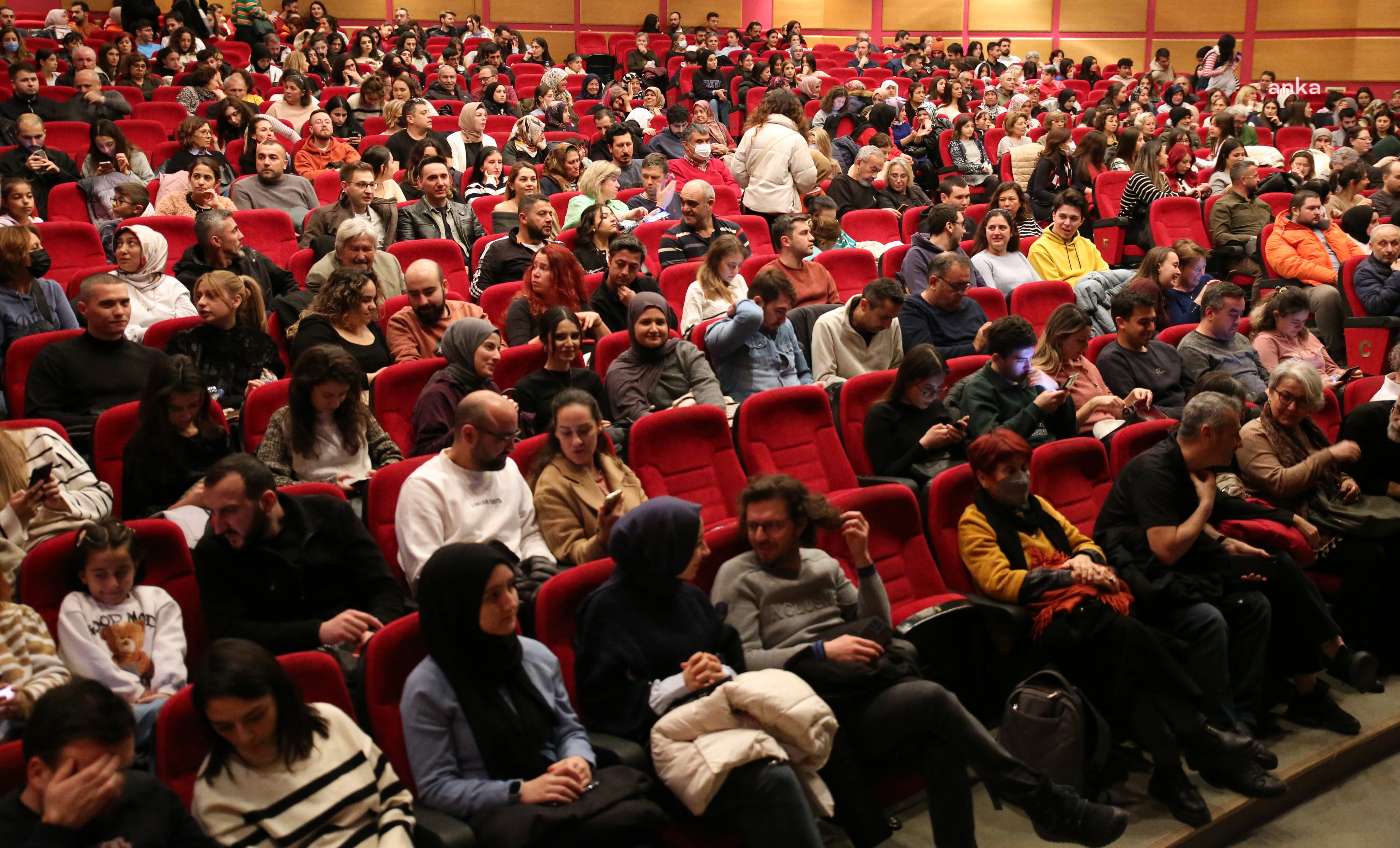 ESKİŞEHİR BÜYÜKŞEHİR BELEDİYESİ, “SANAT HERKES İÇİN” HEDEFİYLE ÇALIŞMAYA DEVAM EDİYOR