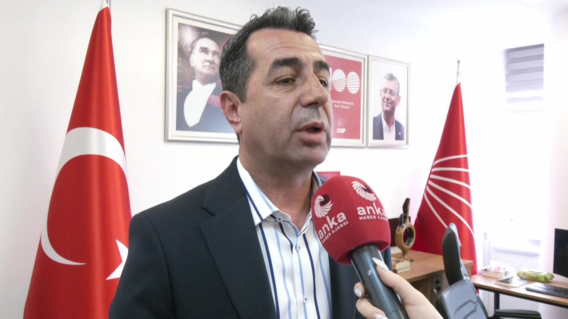 ERHAN ADEM: “TARIM BAKANI AŞI MERKEZİ KURULACAĞINDAN BAHSETTİ. GÜNAYDIN SAYIN BAKAN. ÖNCE HASTALIKLI HAYVAN İTHALATINA ENGEL OLACAKTINIZ”
