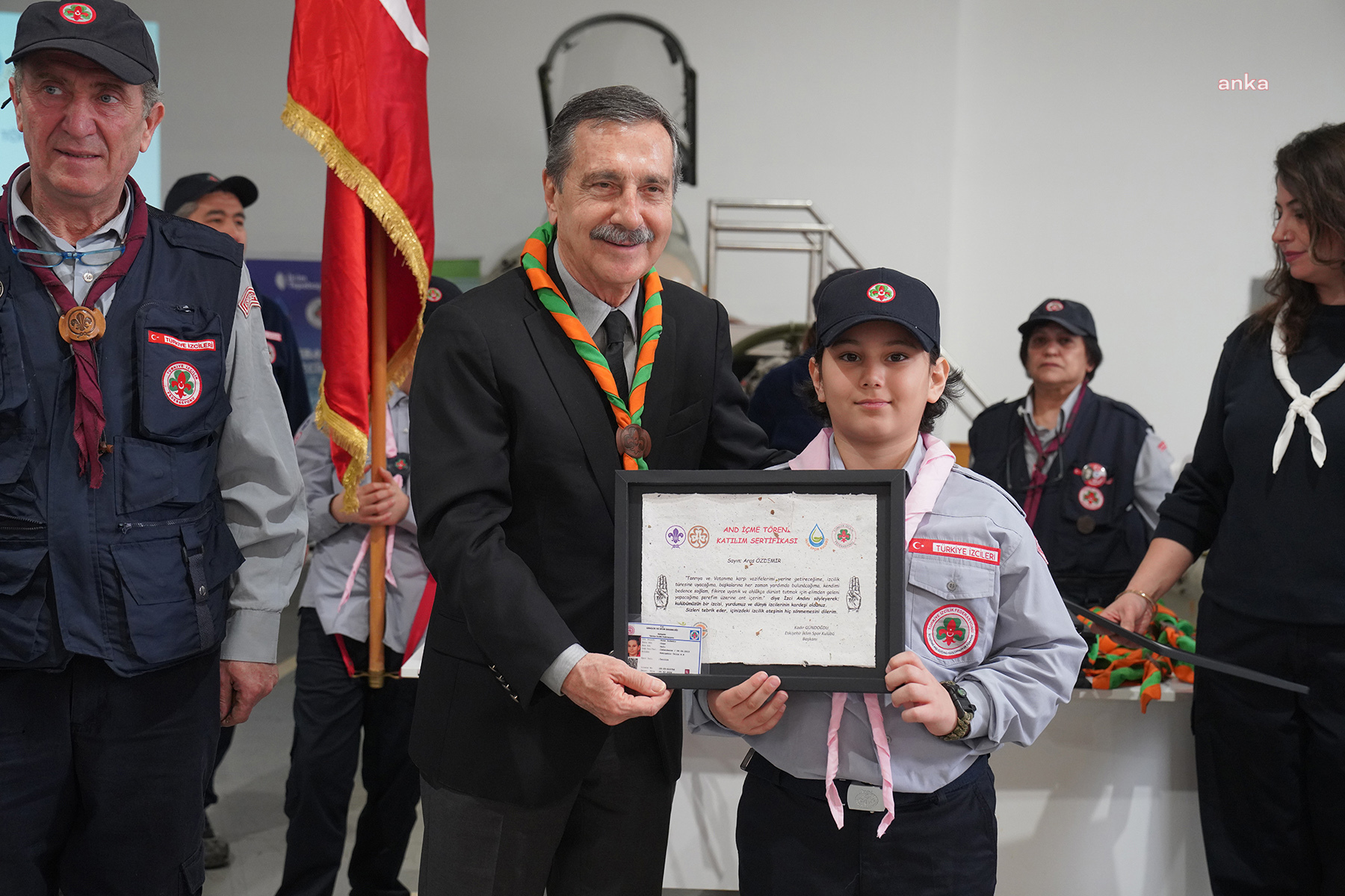 TEPEBAŞI’NIN KÜÇÜK İZCİLERİ YEMİN ETTİ