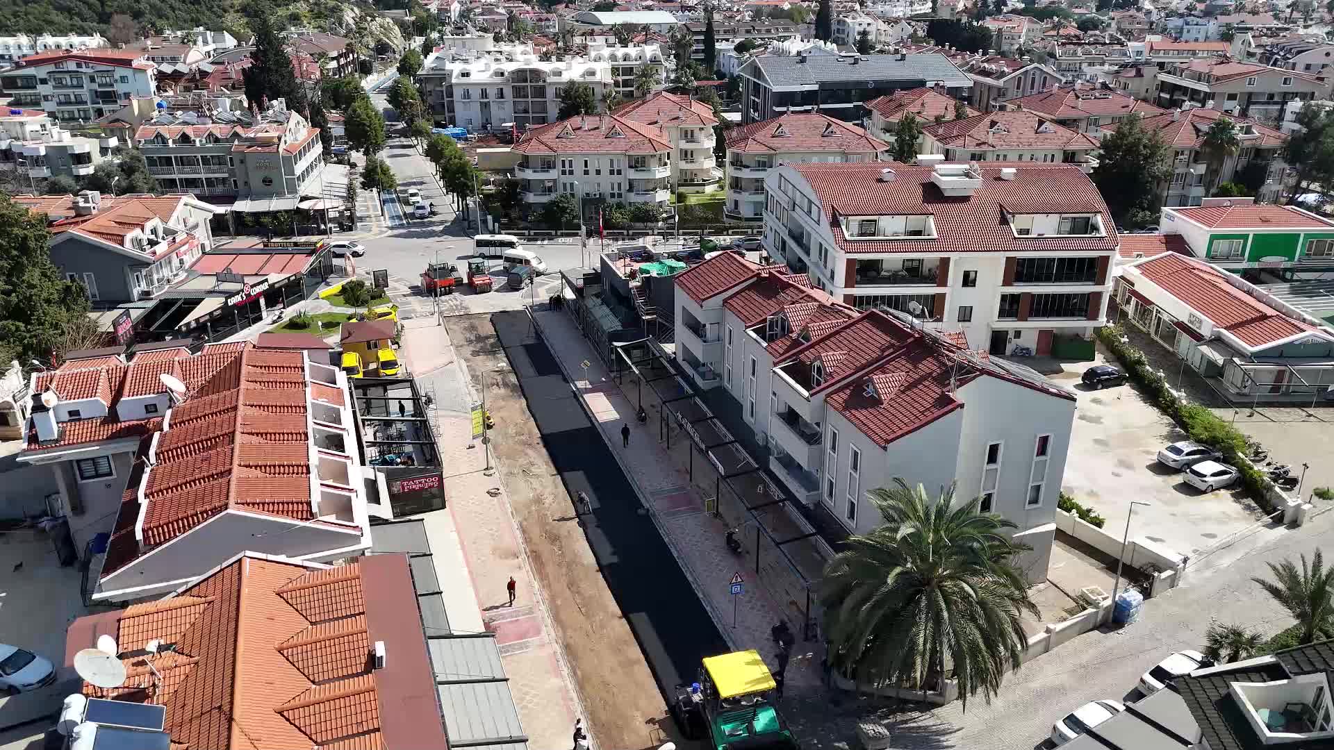 MARMARİS BELEDİYESİ, YOL ÇALIŞMALARINI SÜRDÜRÜYOR
