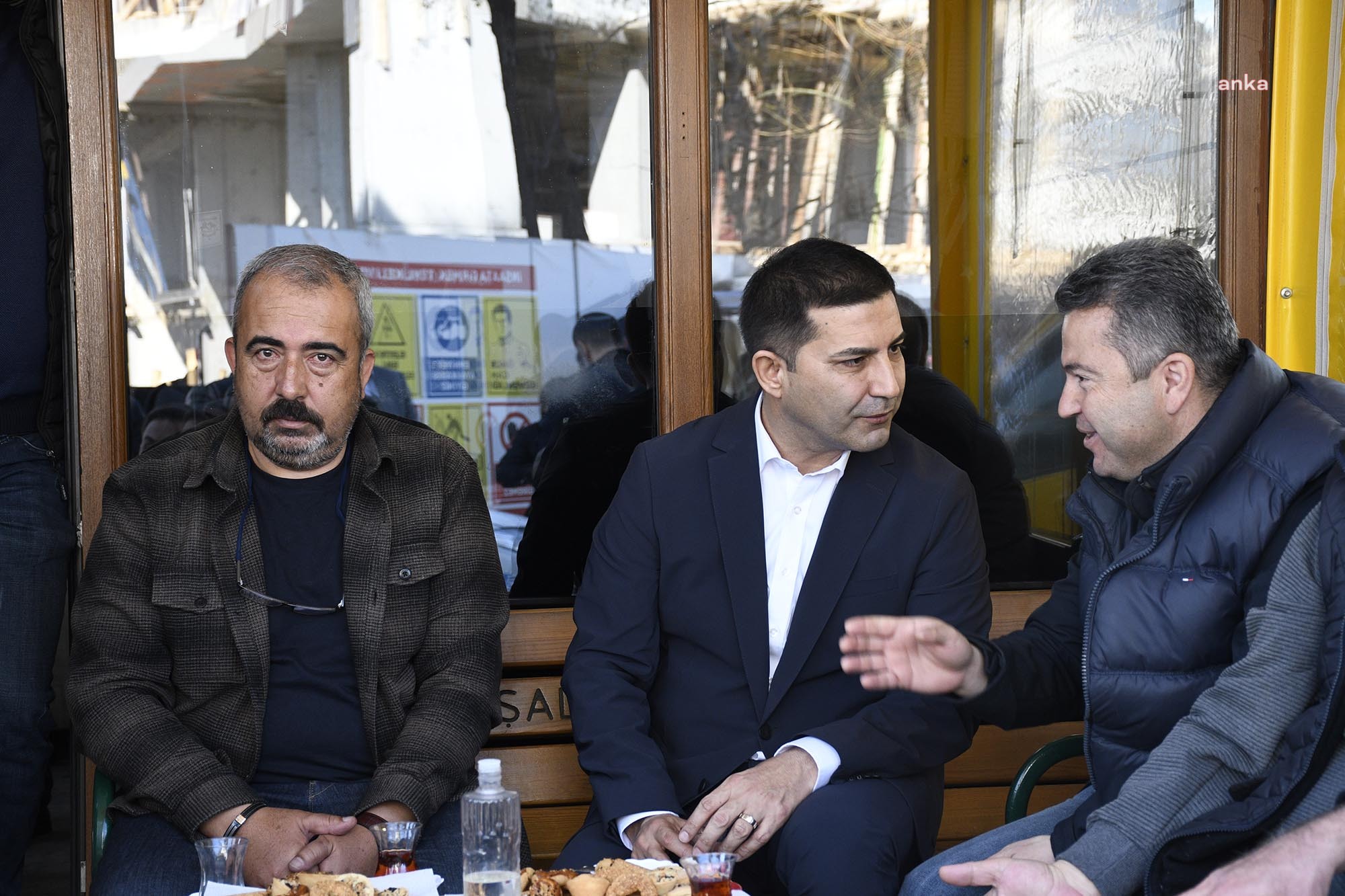 KUŞADASI BELEDİYE BAŞKANI GÜNEL, KENT SAKİNLERİYLE BULUŞMAYA DEVAM EDİYOR
