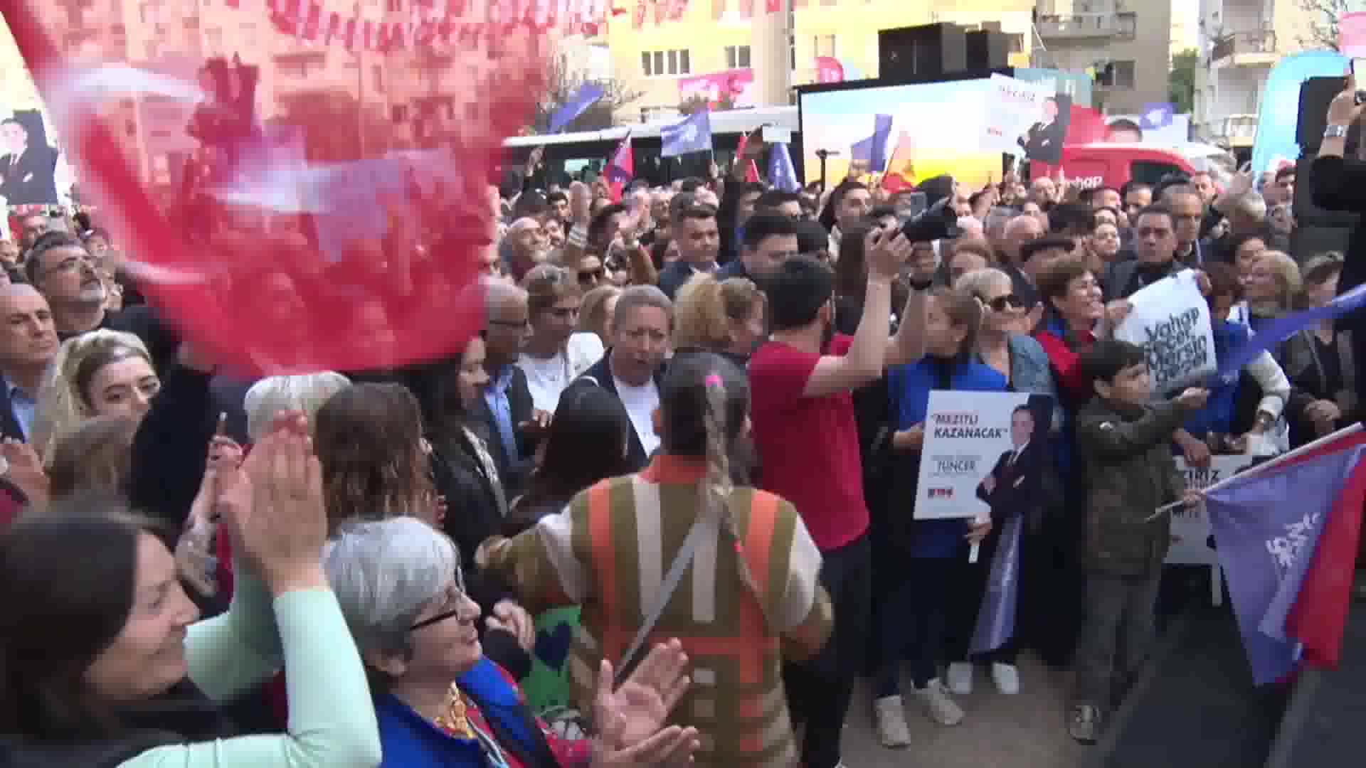 VAHAP SEÇER’İN MEZİTLİ SEÇİM KOORDİNASYON MERKEZİ AÇILDI… SEÇER: “ÇALMADIK, ÇALDIRMADIK, İSRAF ETMEDİK”