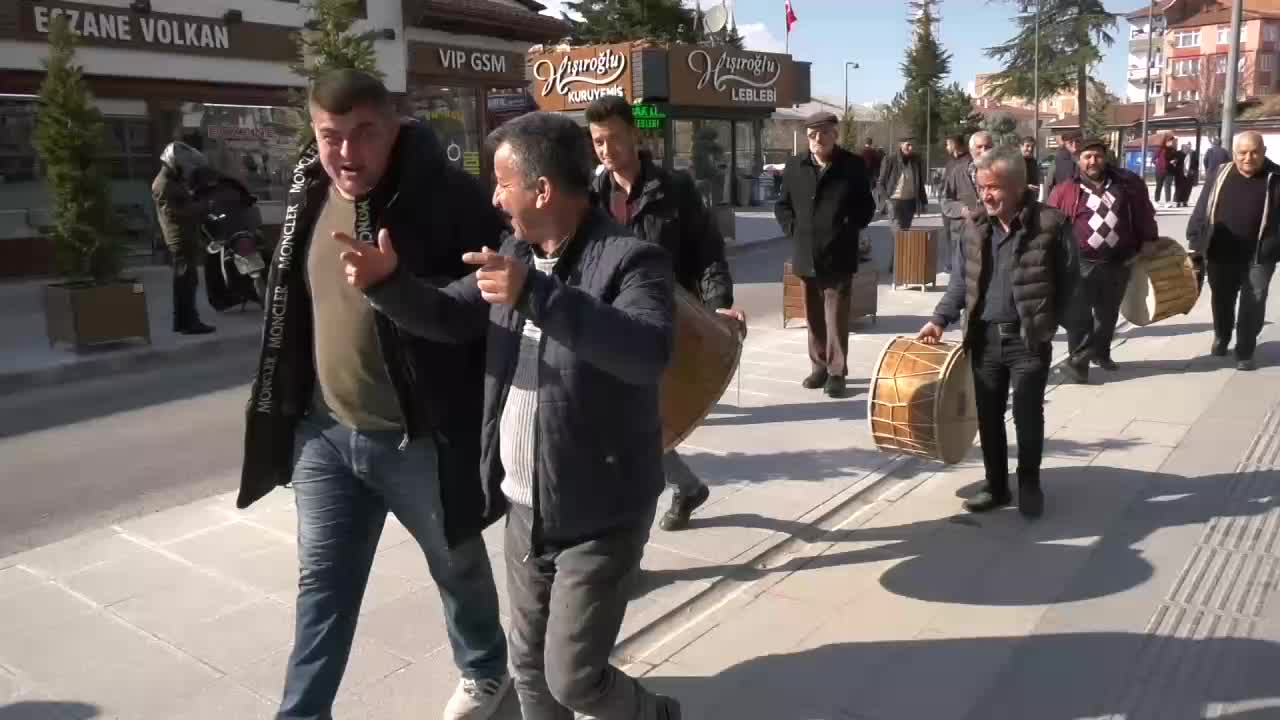 ÇORUM’DA RAMAZAN DAVULUNUN KALDIRILMASINA DAVULCULAR TEPKİ GÖSTERDİ: "150 YILLIK GELENEĞİMİZ KALDIRILIYOR"