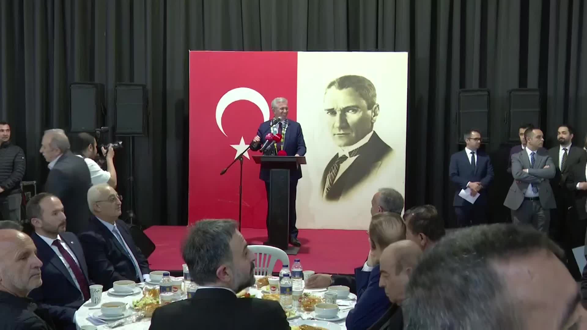 MANSUR YAVAŞ: "GEREKİRSE BEN OTOBÜSLERİMİ ORALARDAN ÇEKECEĞİM. HİÇ OLMAZSA ESNAF DA ALIN TERİNİ HAK ETTİĞİ GİBİ KAZANSIN"