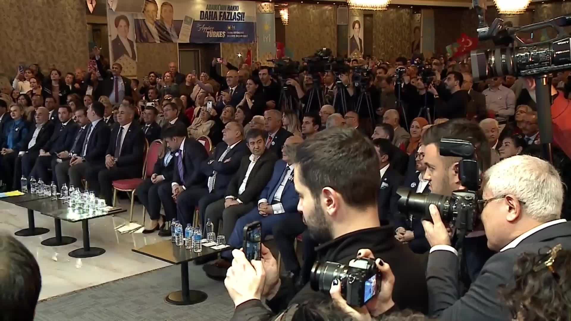 AKŞENER, ADANA’DA ESKİ AKP’Lİ VE CHP’Lİ BELEDİYE BAŞKAN ADAYLARINA DİKKATİ ÇEKTİ: HEM DİNDARIN HEM SEKÜLERİN ORTA NOKTASI AHLAKTIR. YANİ KUL HAKKI