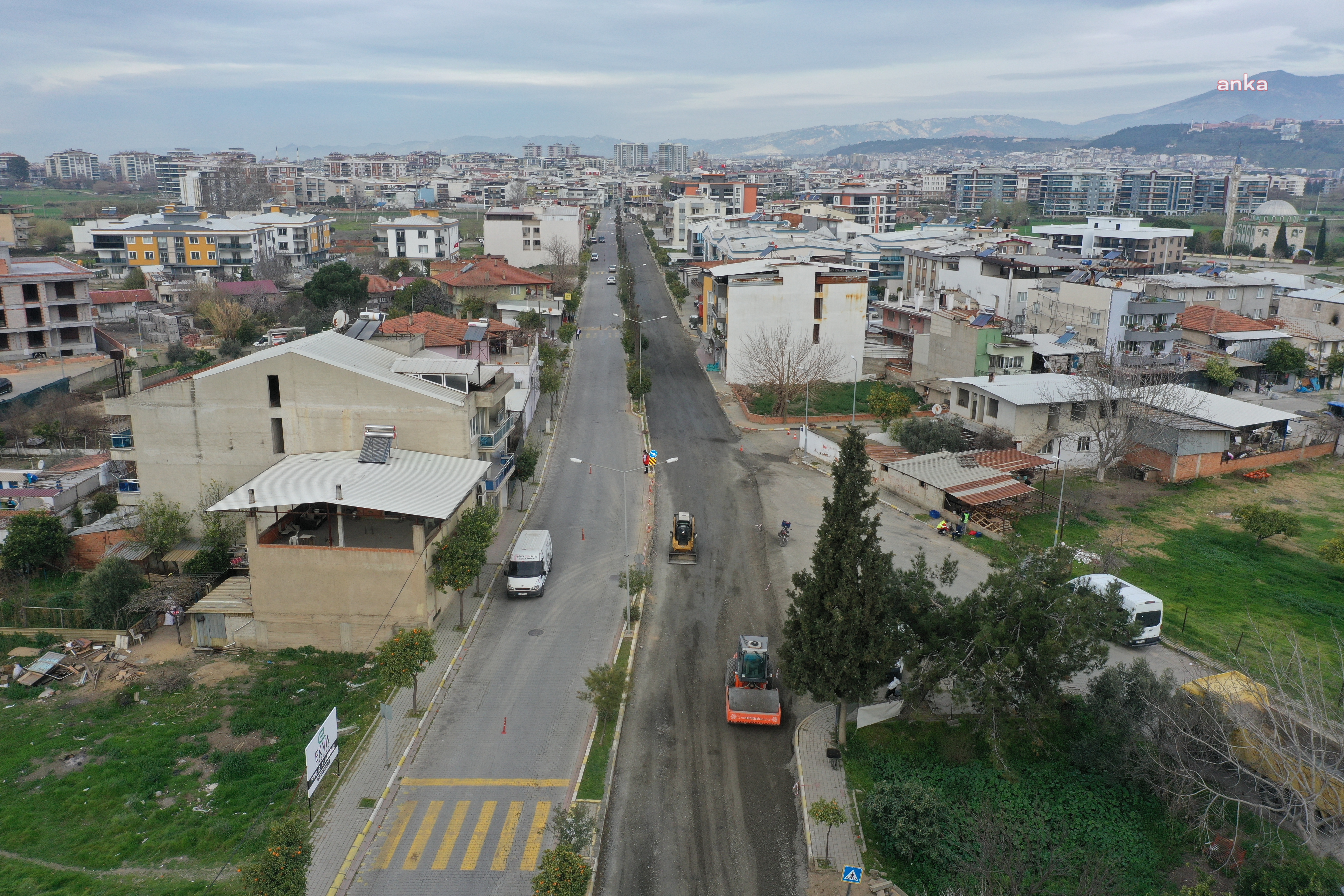 AYDIN BÜYÜKŞEHİR BELEDİYE BAŞKANI ÇERÇİOĞLU: “VATANDAŞLARIMIZIN EN İYİYİ HAK ETTİĞİNİ BİLEREK YOL YAPIM VE YENİLEME ÇALIŞMALARIMIZA DEVAM EDİYORUZ”