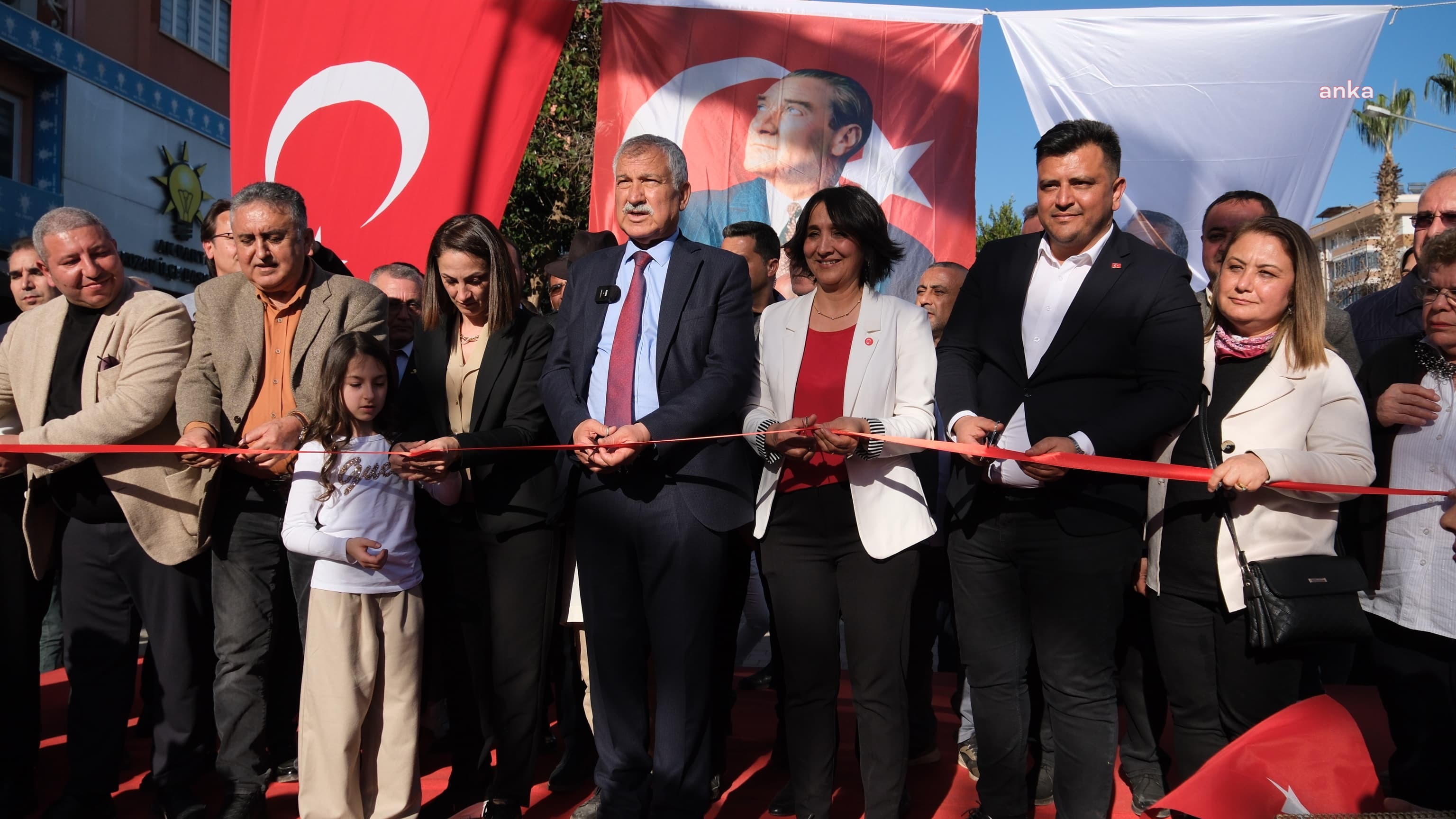 ADANA BÜYÜKŞEHİR BELEDİYE BAŞKANI KARALAR, KOZAN'DA MAHALLE MERKEZİ'NİN TEMELİNİ ATTI, SEÇİM OFİSİ'Nİ AÇTI