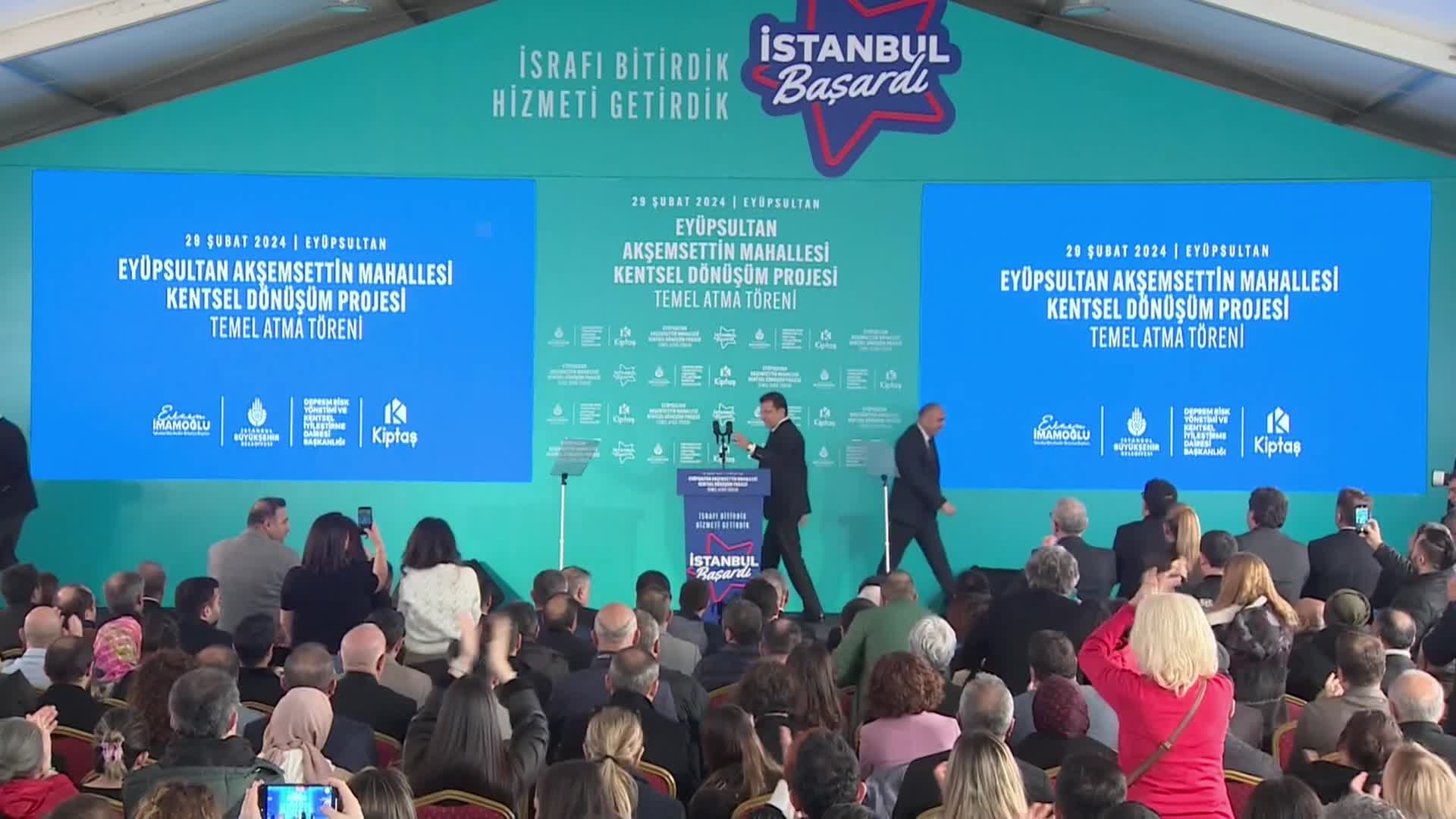 KENTSEL DÖNÜŞÜM TEMEL ATMA TÖRENİNDE KONUŞAN İMAMOĞLU: “HER ŞEYİ ONA VERİRSENİZ, HİZMET GELİRMİŞ. HER ŞEYİ ONA  VERİRSENİZ VAR YA, BU MİLLETİ MAHVEDER, MAHVEDER”