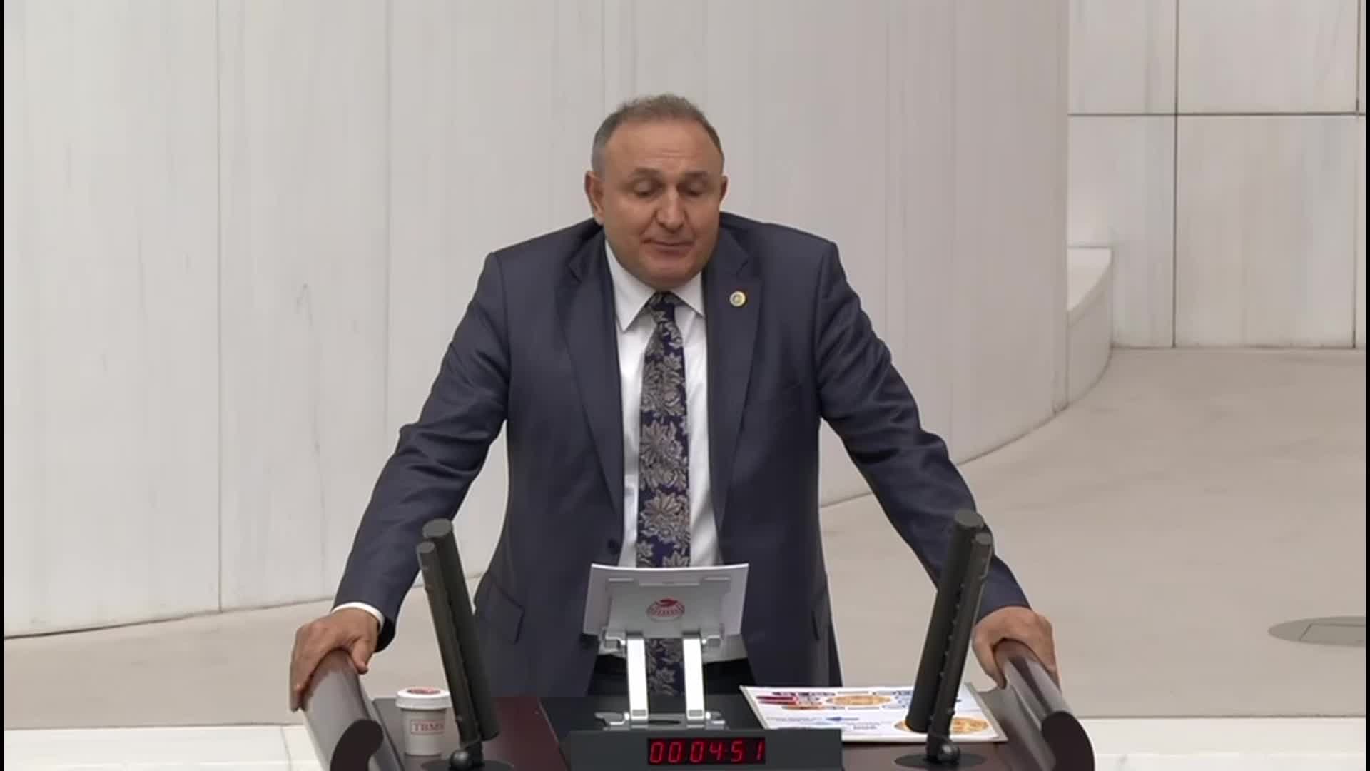 ÖMER KARAKAŞ: “200 LİRALIK BANKNOTLA 2021 YILINDA 50 TANE PİDE ALIYORDUK, BUGÜN 100 GRAM EKSİK HALİYLE 13 PİDE ALABİLİYORUZ"