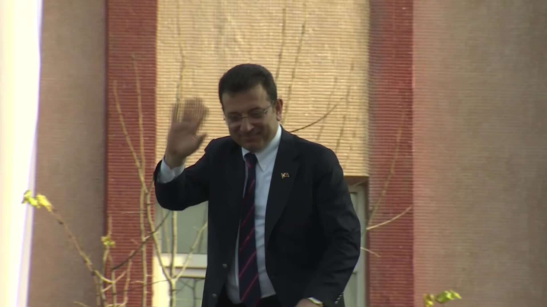 İMAMOĞLU: MÜLTECİLERE 40 MİLYAR DOLAR HARCADIM DEDİ Mİ? PEKİ O YÜK OLMADI... ÜLKENİN KÖTÜ YÖNETİMİNİ SURATLARINA VURMAYA DEVAM EDECEĞİM