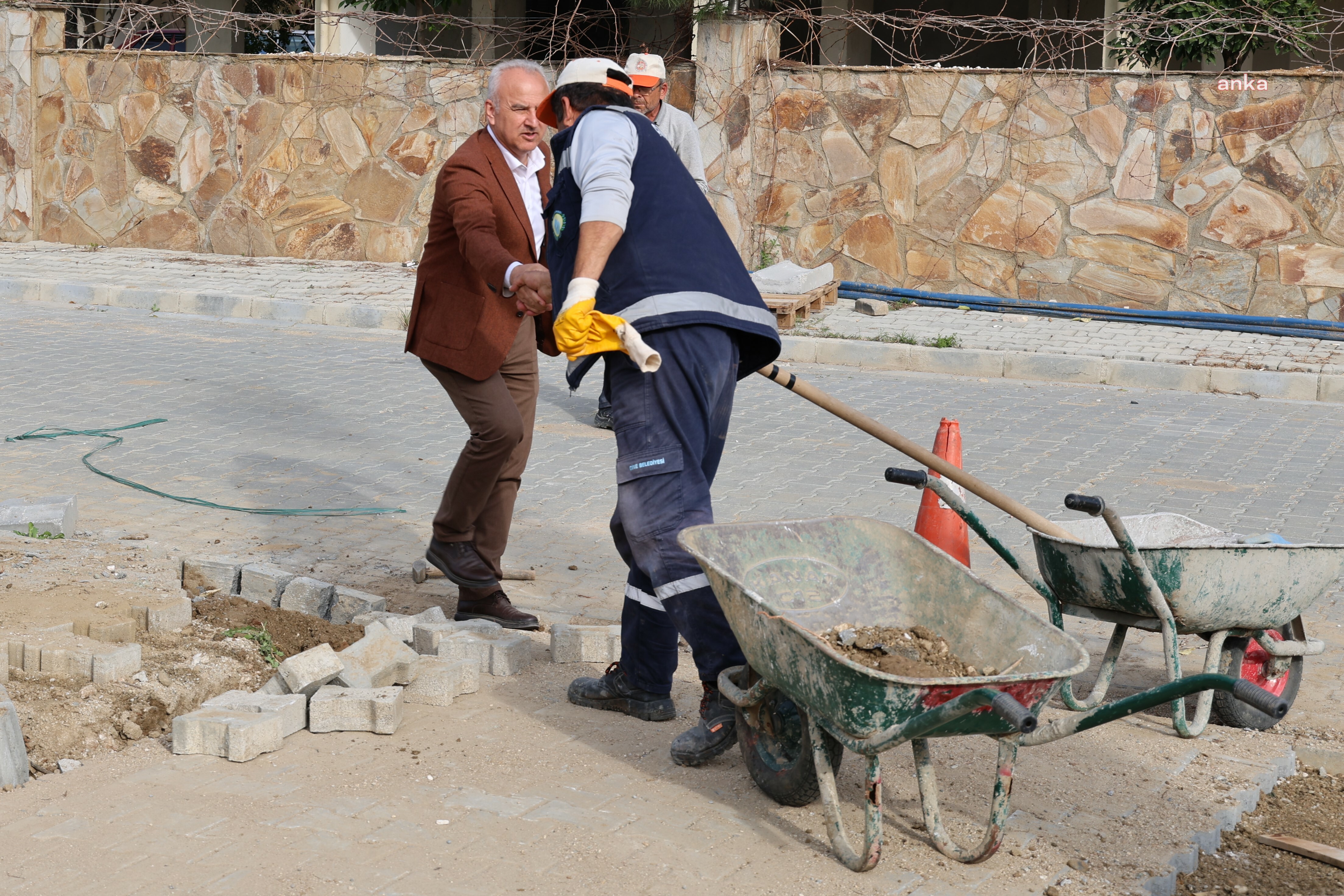 ÇİNE BELEDİYE BAŞKANI KIVRAK, KADINLAR KIRAATHANESİ’NDEKİ ÇALIŞMALARI YERİNDE İNCELEDİ