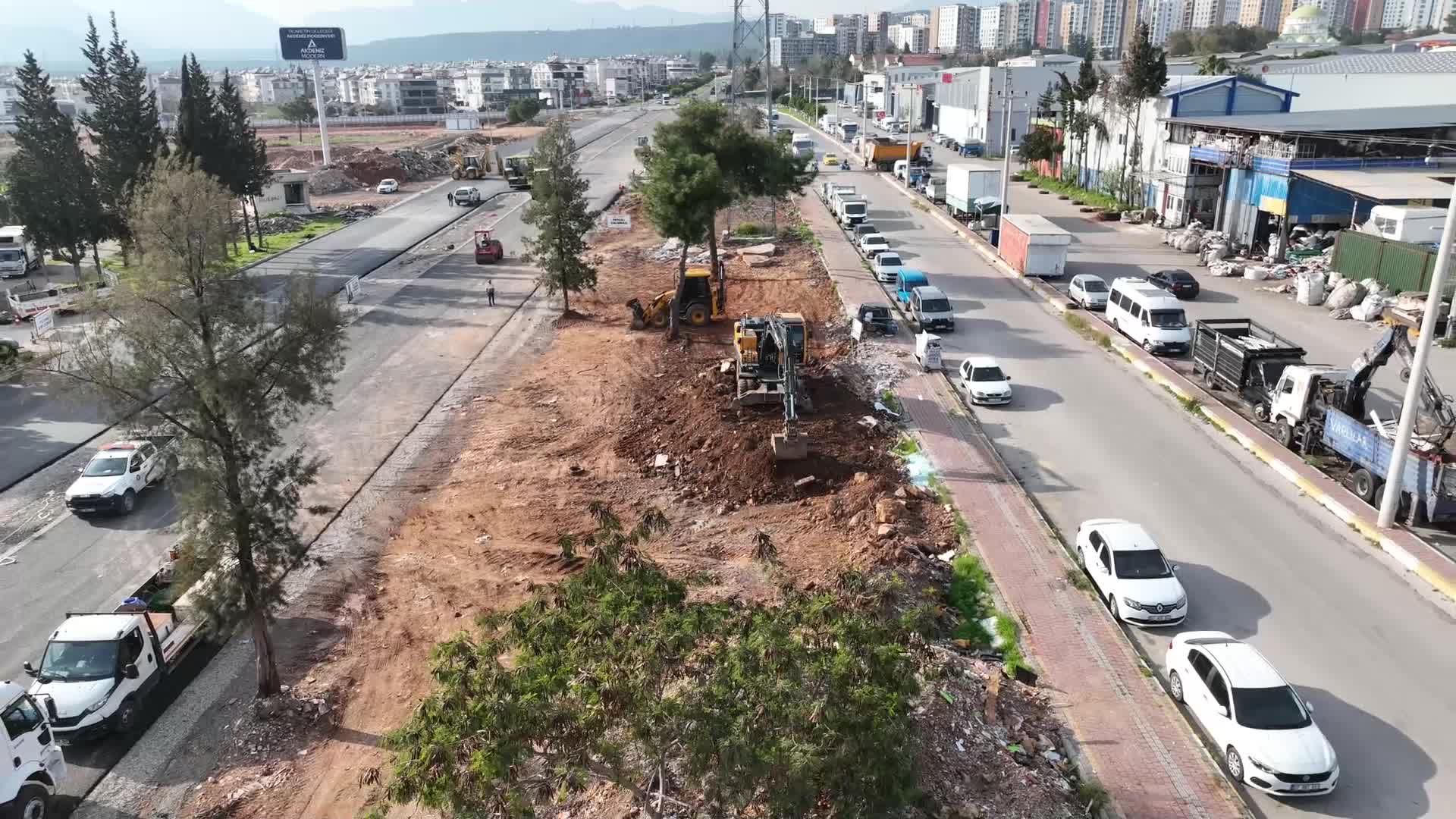 ANTALYA BÜYÜKŞEHİR BELEDİYESİ, KEPEZ MUSTAFA HAŞMET CADDESİ’NDEKİ ÇALIŞMALARDA SONA YAKLAŞTI
