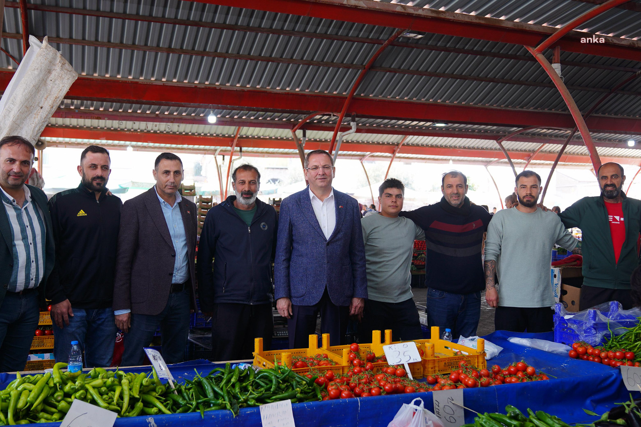 AYVALIK BELEDİYE BAŞKANI ERGİN’DEN SARIMSAKLI PAZARI’NA ZİYARET