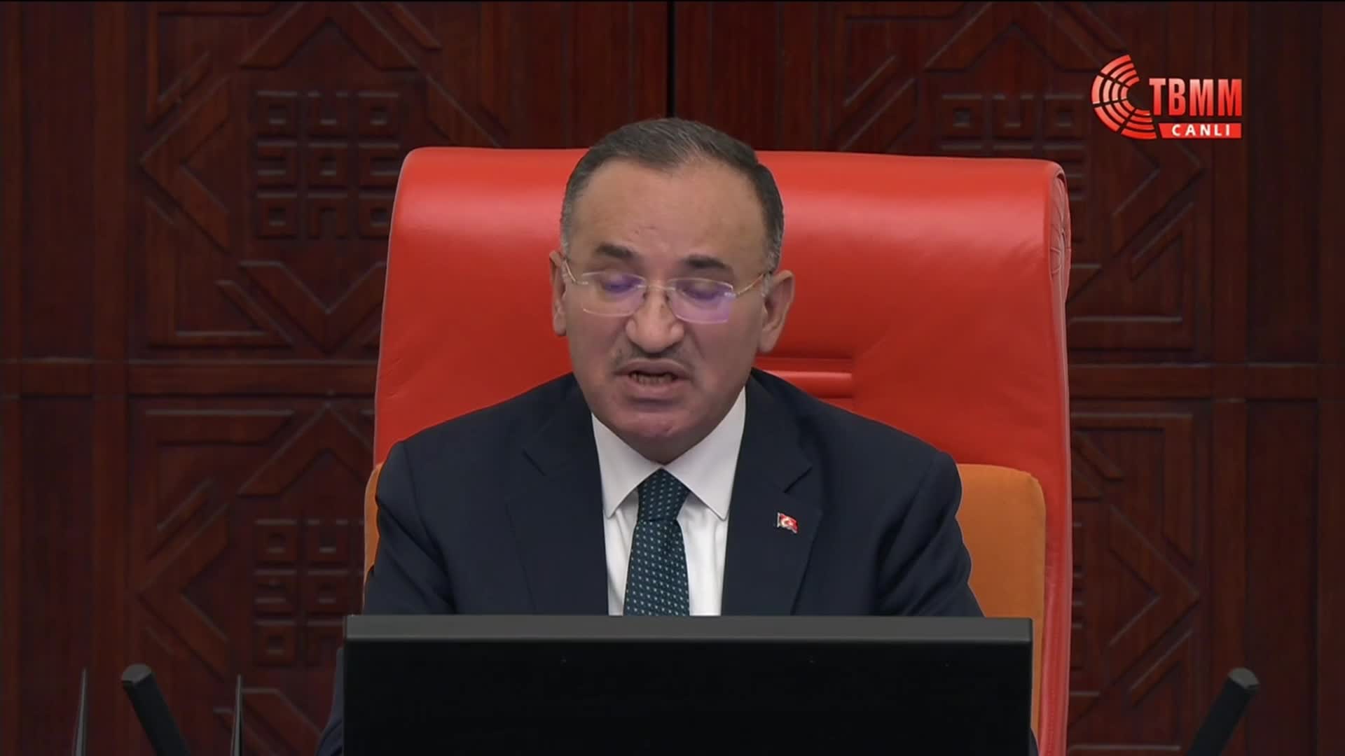 CHP'NİN 1 MART TEZKERESİNİN REDDEDİLMESİNİN SONUÇLARININ ARAŞTIRILMASI İÇİN TBMM'YE VERDİĞİ ÖNERİ AKP VE MHP MİLLETVEKİLLERİNİN OYLARIYLA REDDEDİLDİ
