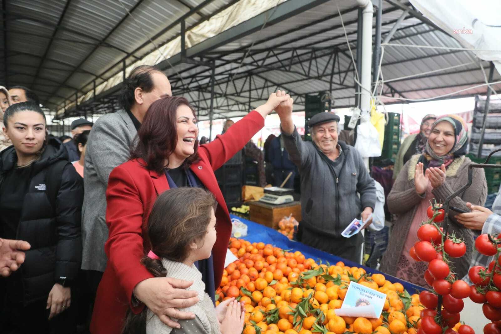 ÖZLEM ÇERÇİOĞLU, KARPUZLU PAZARI'NDA VATANDAŞLARLA BULUŞTU