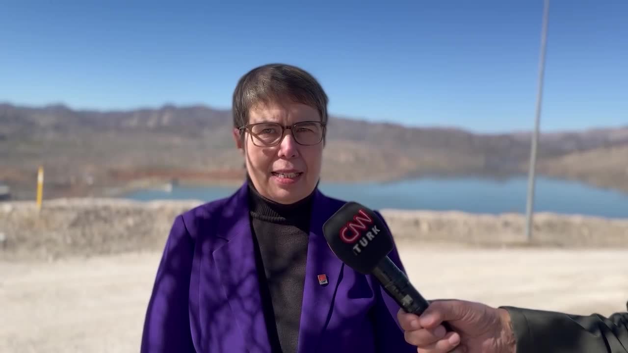 CHP HEYETİ ERZİNCAN İLİÇ'TE MADEN BÖLGESİNİ ZİYARET ETTİ... ŞAHBAZ: "BURAYA KAZA DEMİYORUZ. BU BİR SUÇ, BİR EKO-KIRIM SUÇUDUR"