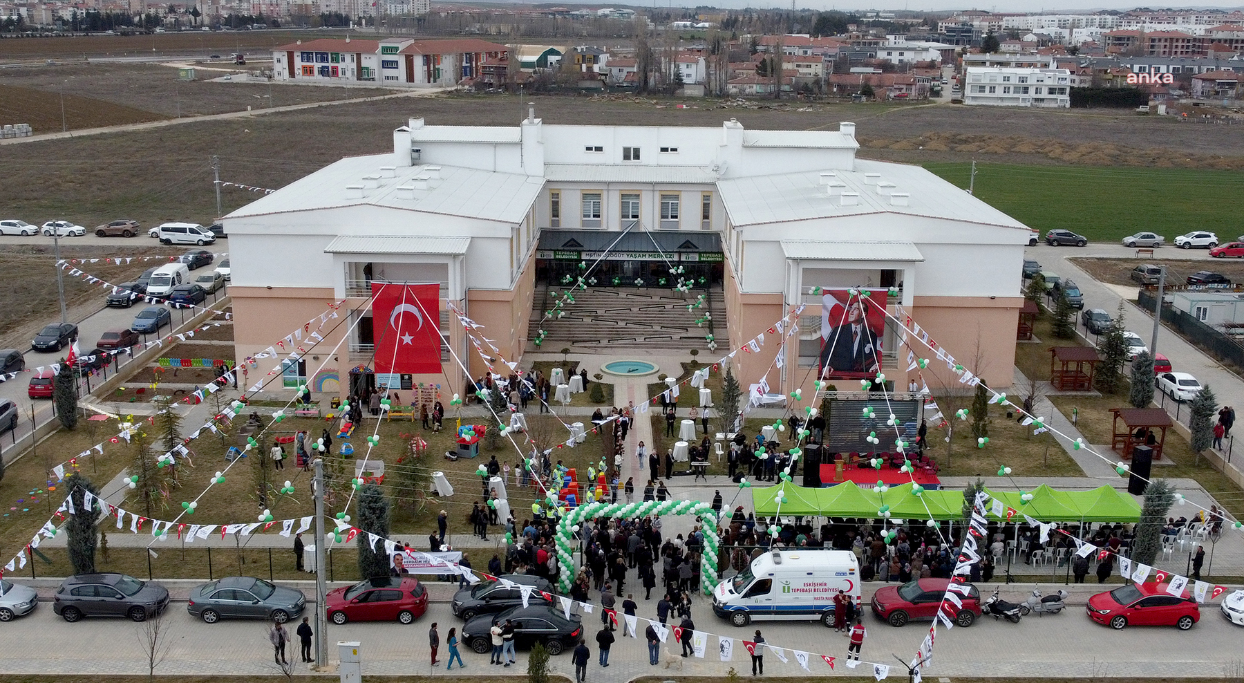 TEPEBAŞI BELEDİYE BAŞKANI ATAÇ: “HER YAŞTAN İNSANIMIZA DEĞER VERMEK, İYİ ŞARTLARDA YAŞATABİLMEK, ŞEHRİ BU ŞEKİLDE YÖNETEBİLMEK ÇOK ÖNEMLİ”