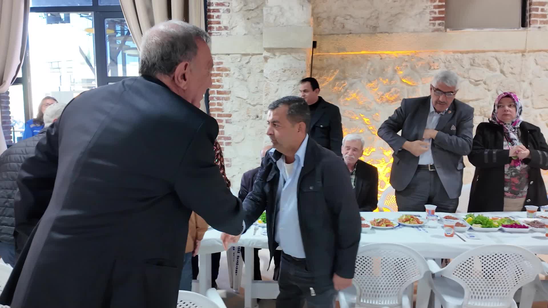 SEYHAN BELEDİYE  BAŞKANI AKAY: “MUHTARLARIMIZLA ORTAK HAREKET ETMEYE DEVAM EDECEĞİZ”