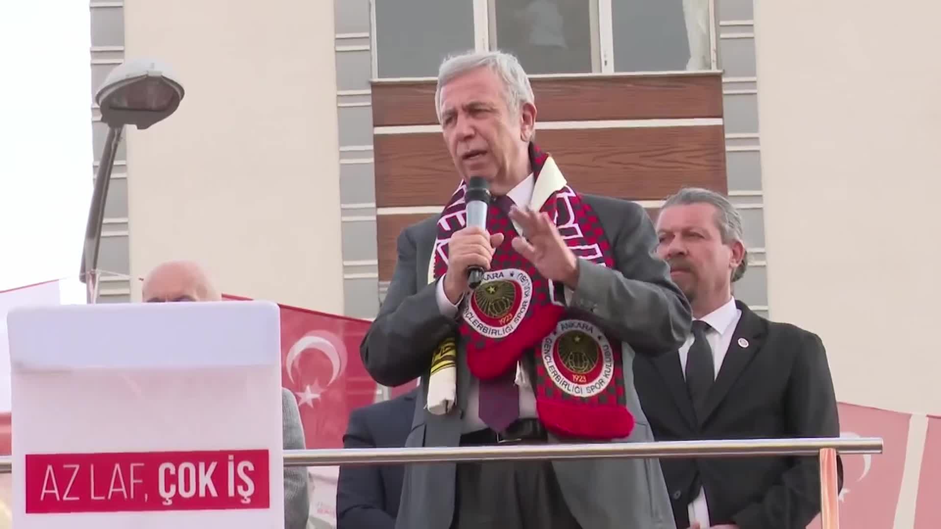 MANSUR YAVAŞ AKYURT'TA: "ANKARA'YA HUZUR GELDİ. ANKARA'NIN KALDIRIMINDAN KİN VE NEFRETİ ORTADAN KALDIRDIK.”
