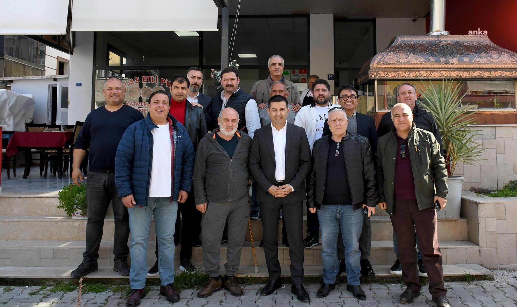KUŞADASI BELEDİYE BAŞKAN GÜNEL, DERNEK ZİYARETLERİNE DEVAM EDİYOR