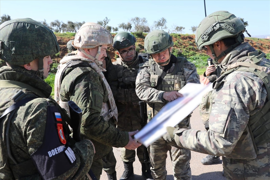 İDLİB'DE 2. TÜRK-RUS BİRLEŞİK KARA DEVRİYESİ İCRA EDİLDİ