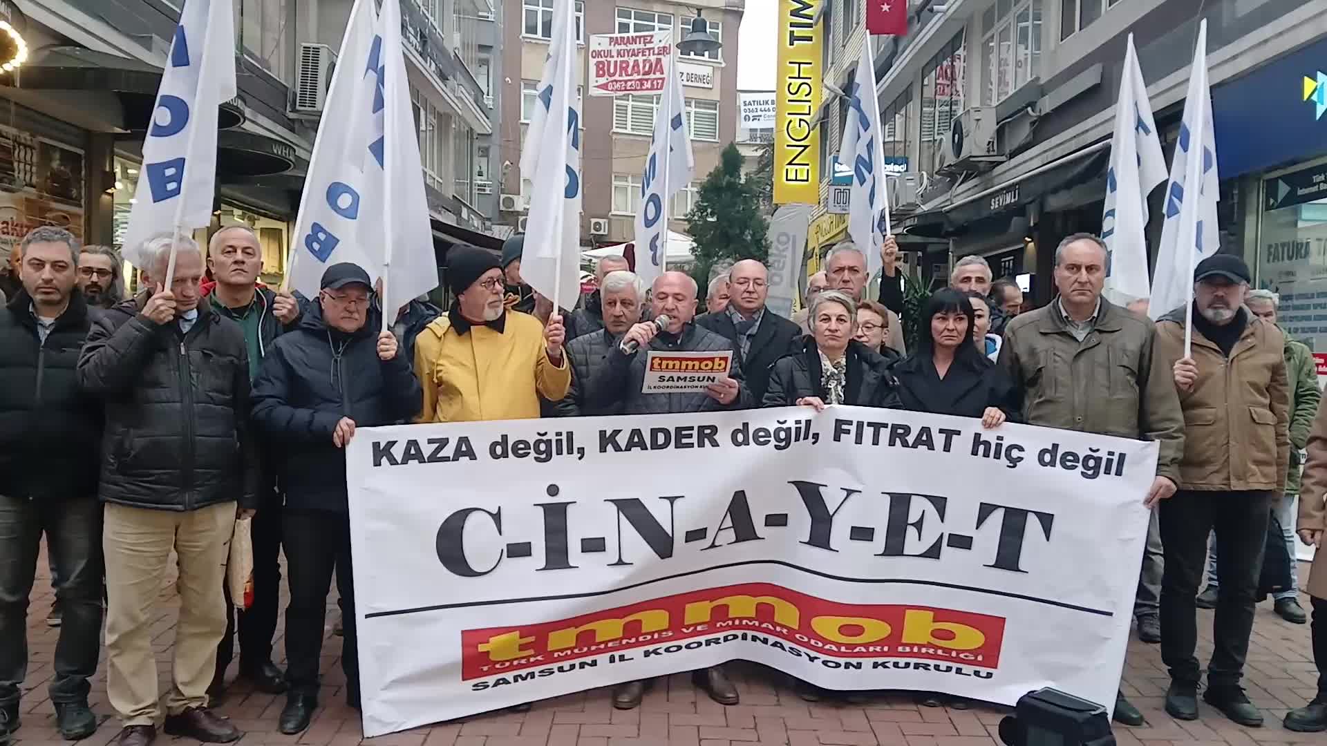 TMMOB SAMSUN İKK SEKRETERİ VELİ KEBAPÇI: "YILLARDIR RUTİN DEĞİŞMİYOR. HERGÜN 5 EMEKÇİYİ İŞ CİNAYETLERİNDE KAYBEDİYORUZ"