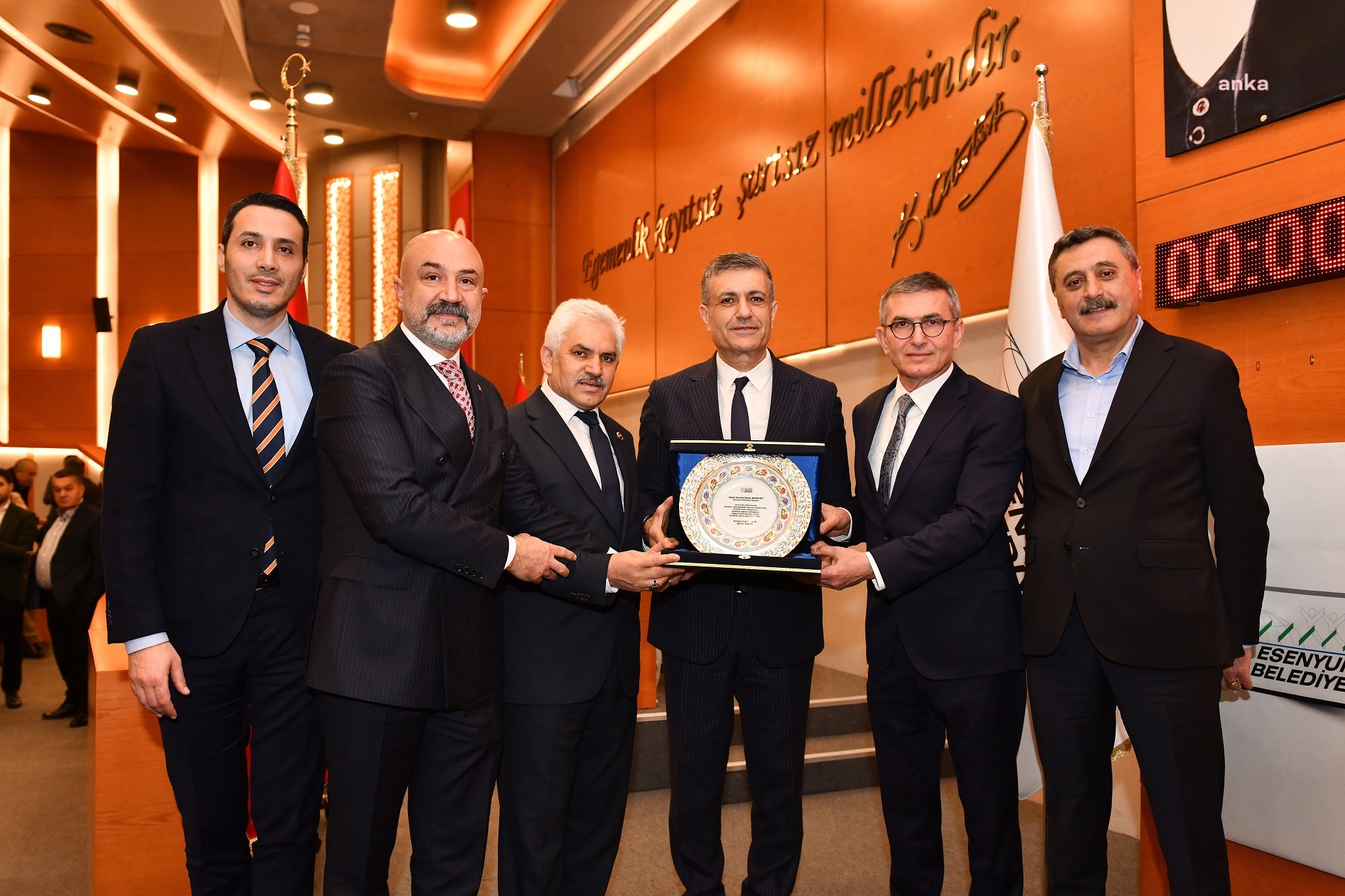 ESENYURT BELEDİYE BAŞKANI BOZKURT: "ASLOLAN ARKADA HUSUMET BIRAKMADAN BU SÜRECİ TAMAMLAMAKTIR"