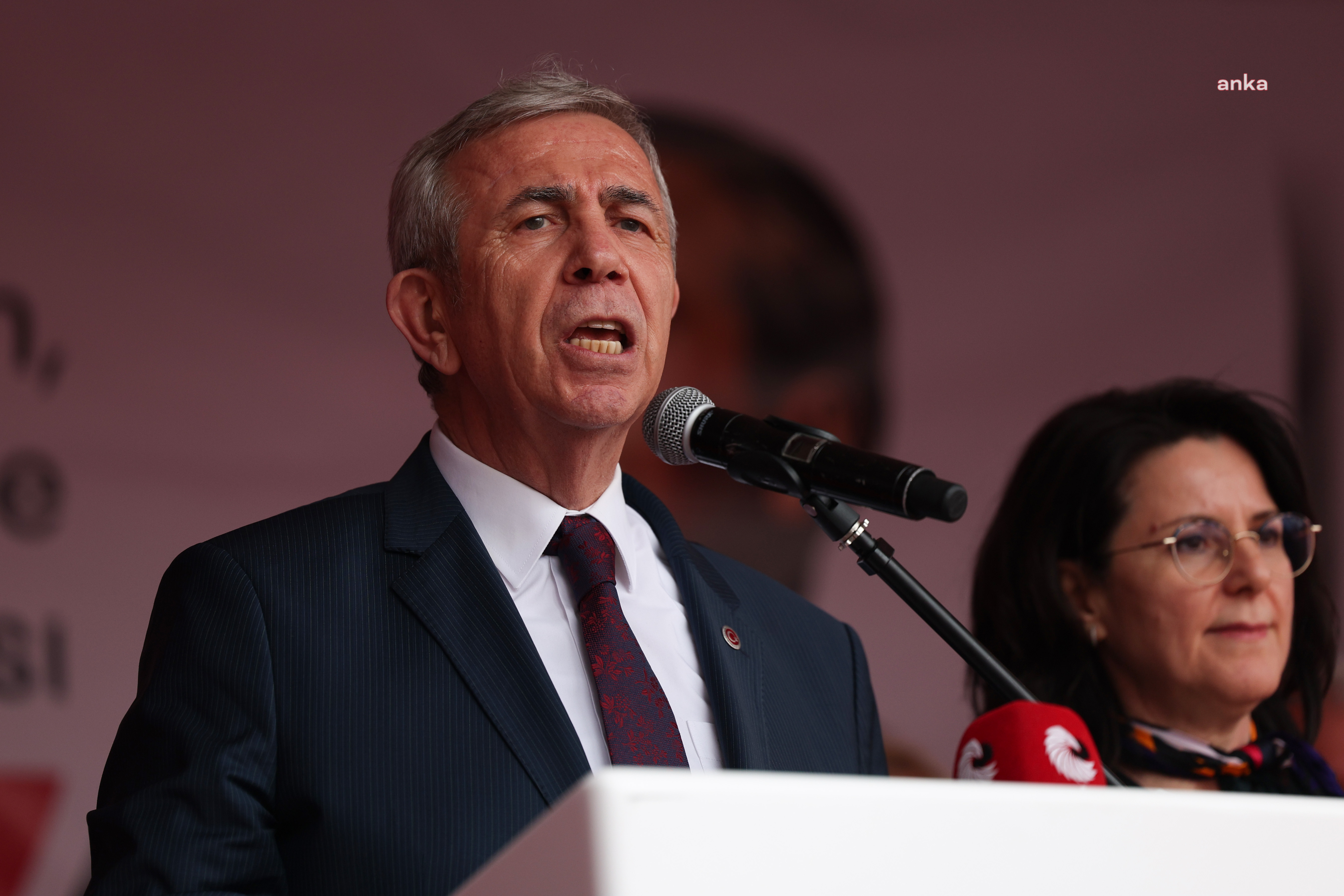 KONYA'DA ASKERİ EĞİTİM UÇAĞI DÜŞTÜ... MSB: PİLOT ATLAYARAK KURTULDU.  PİST ONARIM ÇALIŞMASI YAPAN BİR PERSONEL ŞEHİT OLDU