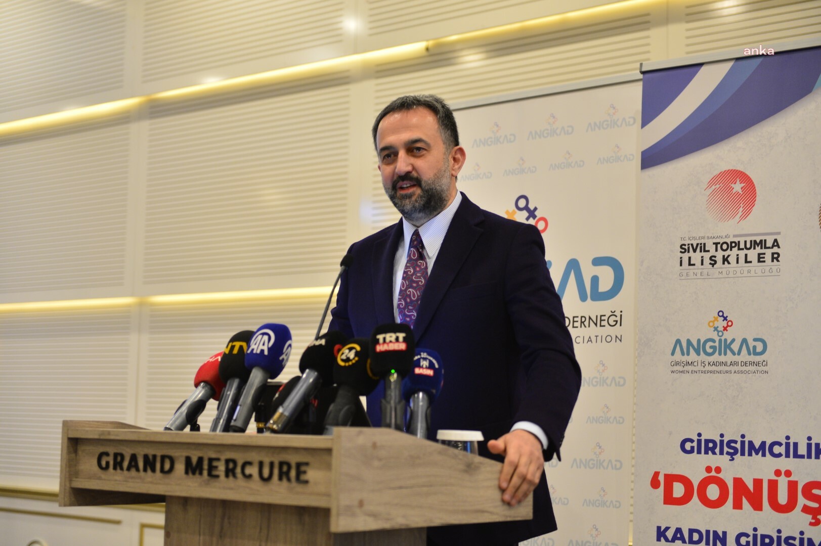 AKK BAŞKANI YILMAZ: “KADINLARIN TOPLUMSAL VE EKONOMİK HAYATTA DAHA FAZLA YER ALMASI İÇİN ÇABA GÖSTERMEYE DEVAM EDECEĞİZ”