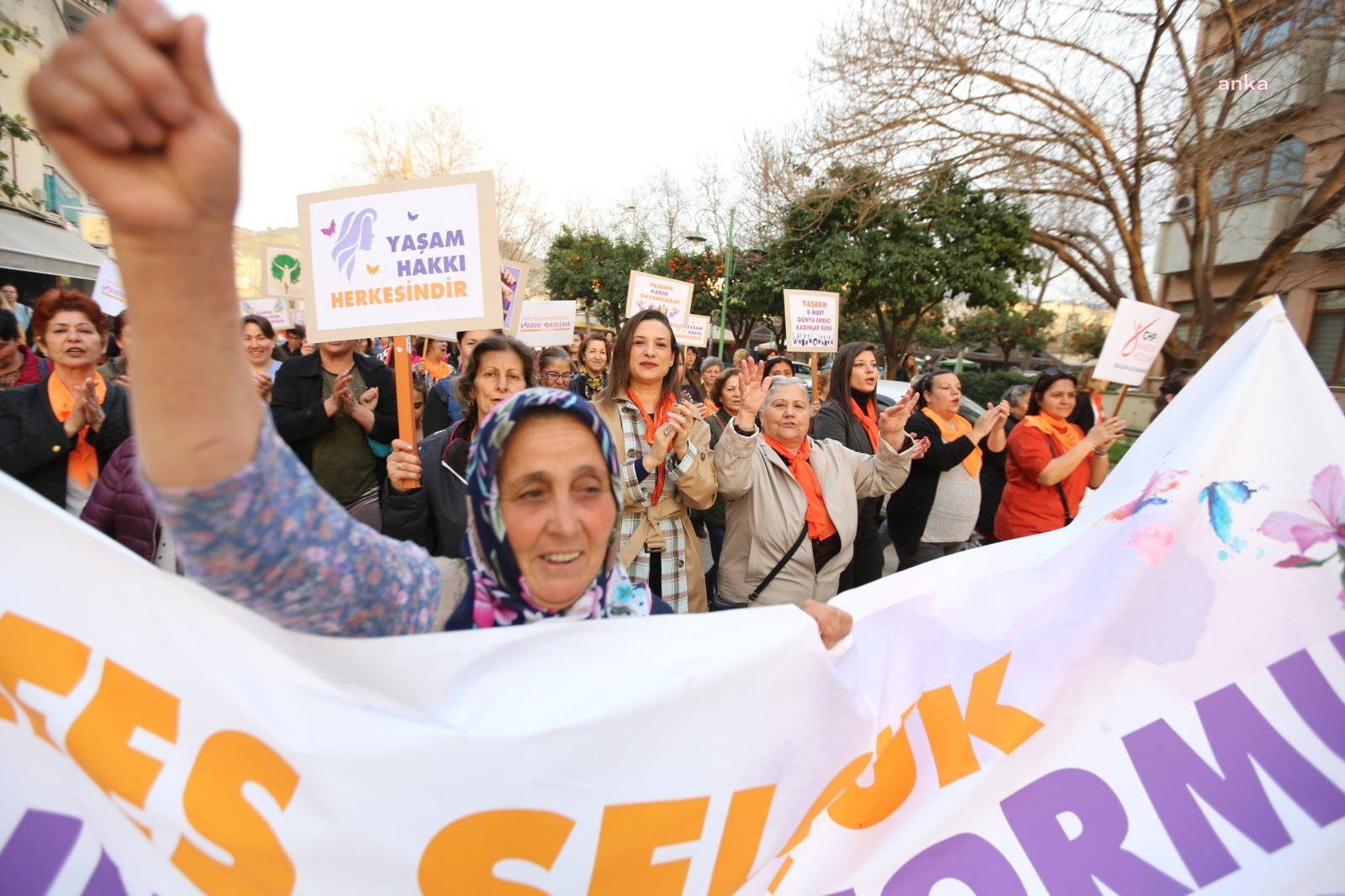 EFES SELÇUK BELEDİYE BAŞKANI SENGEL'DEN KADINLAR GÜNÜ MESAJI