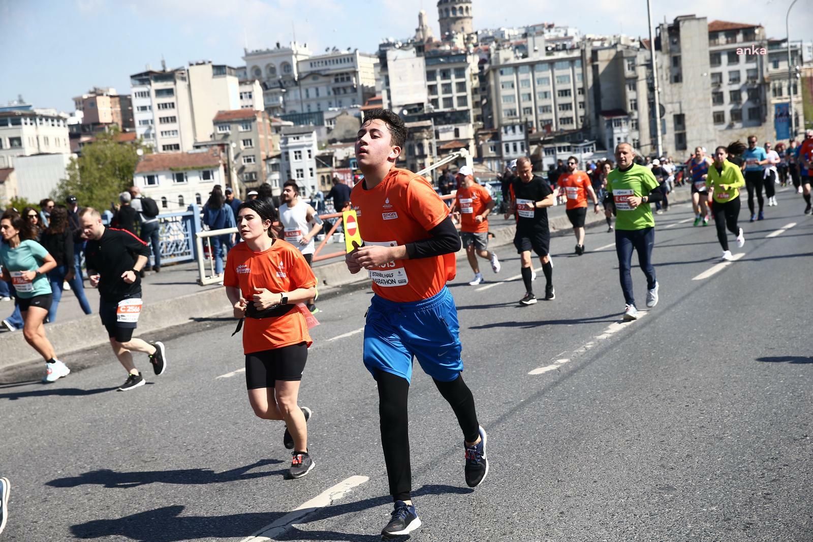 İSTANBUL YARI MARATONU’NDA “16 YAŞ DEVRİMİ”