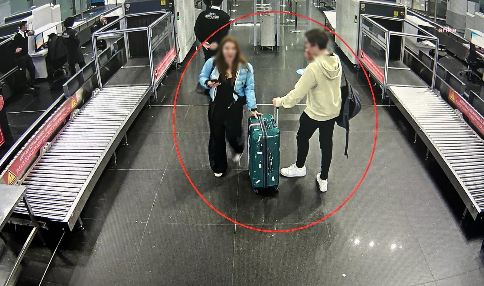 İSTANBUL'DA 1 KİŞİNİN ÖLDÜĞÜ 4 KİŞİNİN YARALANDIĞI KAZADA KAYIP TELEFON ORTAYA ÇIKTI