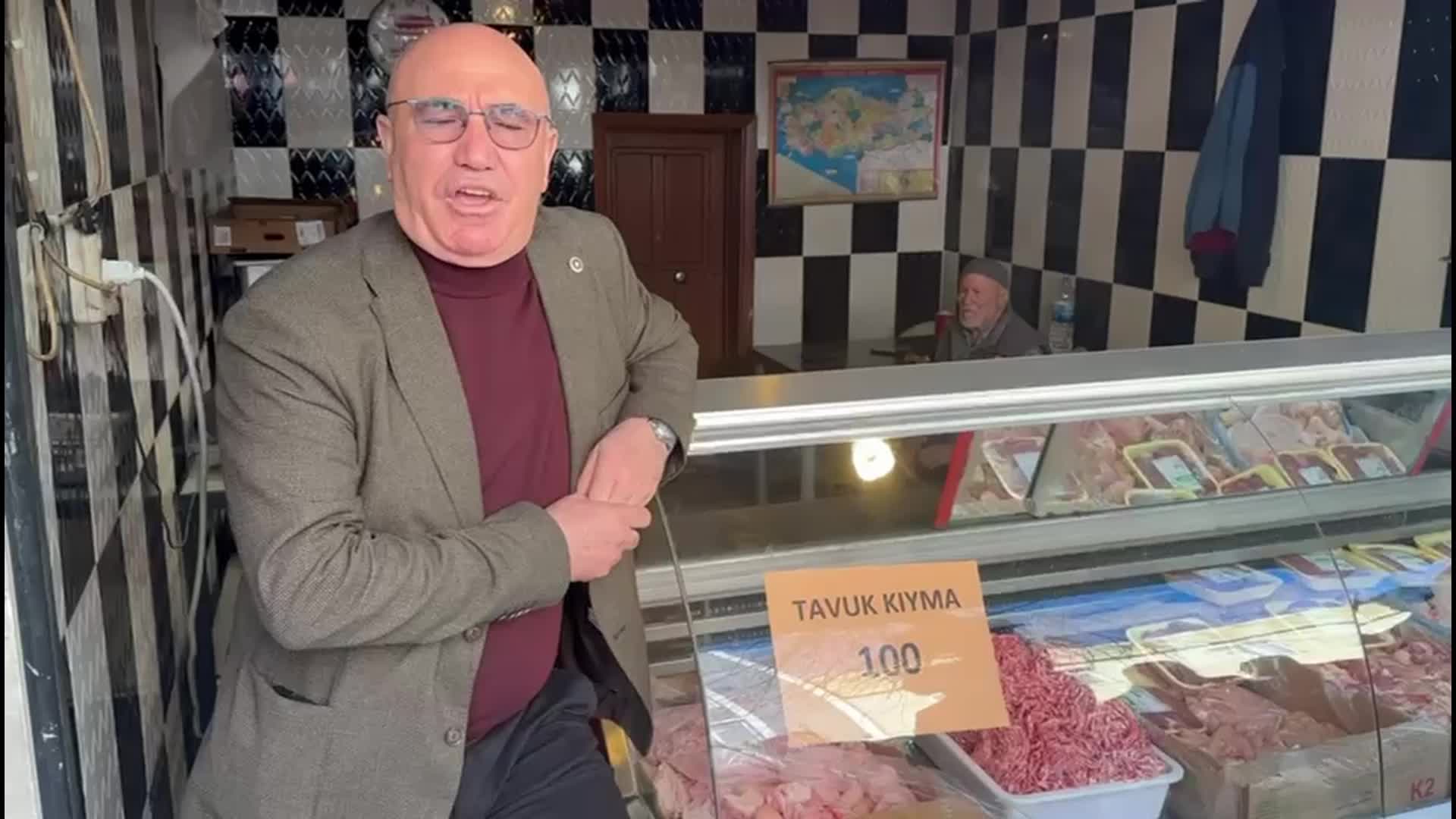 MAHMUT TANAL: “TAVUK KIYMA ARTIK KASAP REYONLARINA GİRDİ. VATANDAŞ ET YİYEMİYOR”