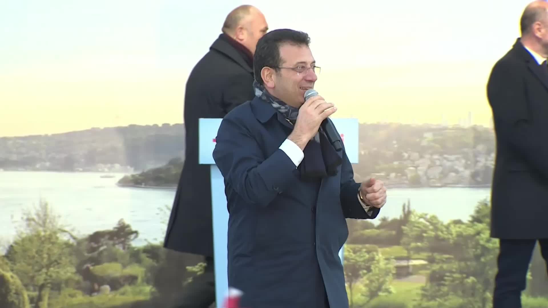 İMAMOĞLU’NDAN ERDOĞAN’A: “HANİ BİRKAÇ HAFTA ÖNCE EFELİK YAPIYORDUN? TEHDİTTEN ‘LÜTFEN’E GELDİK”