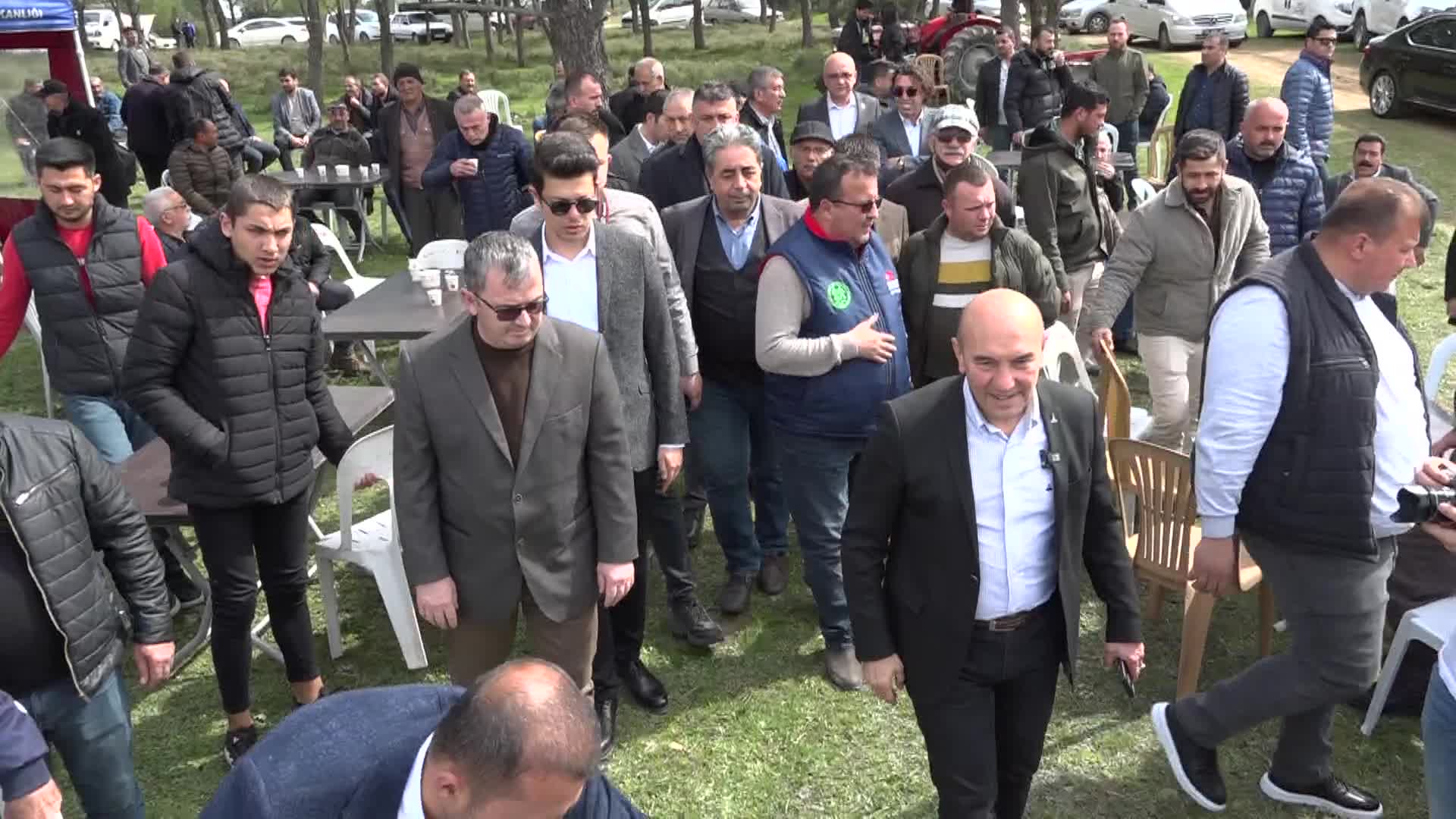 BAŞKAN SOYER DEDE BAYIRI KÖY HAYRI’NDA LOKMA DAĞITTI