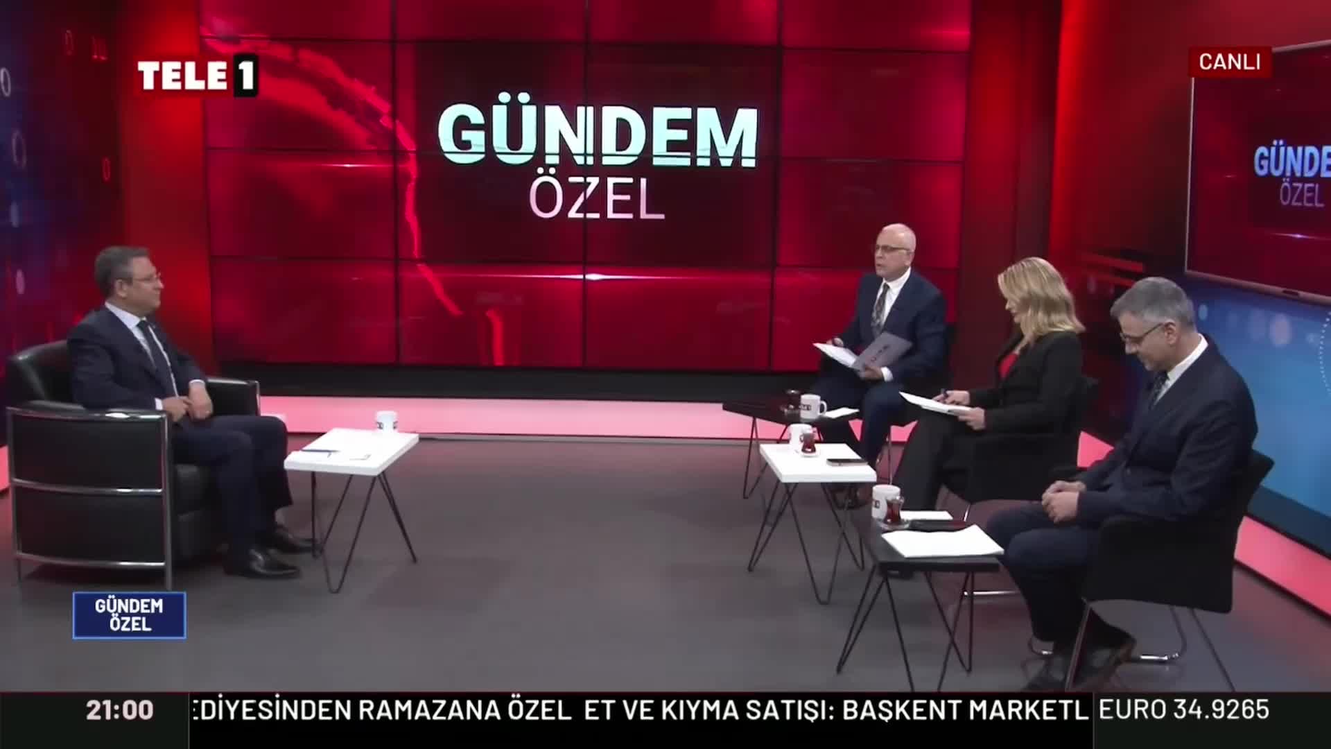 ÖZGÜR ÖZEL: "BEN KİMSEYİ ‘DEĞİŞİMCİ’ DİYE ÖDÜLLENDİRMEDİM. ‘DEĞİŞİMCİ’ DEĞİL DİYE DE CEZALANDIRMADIM"