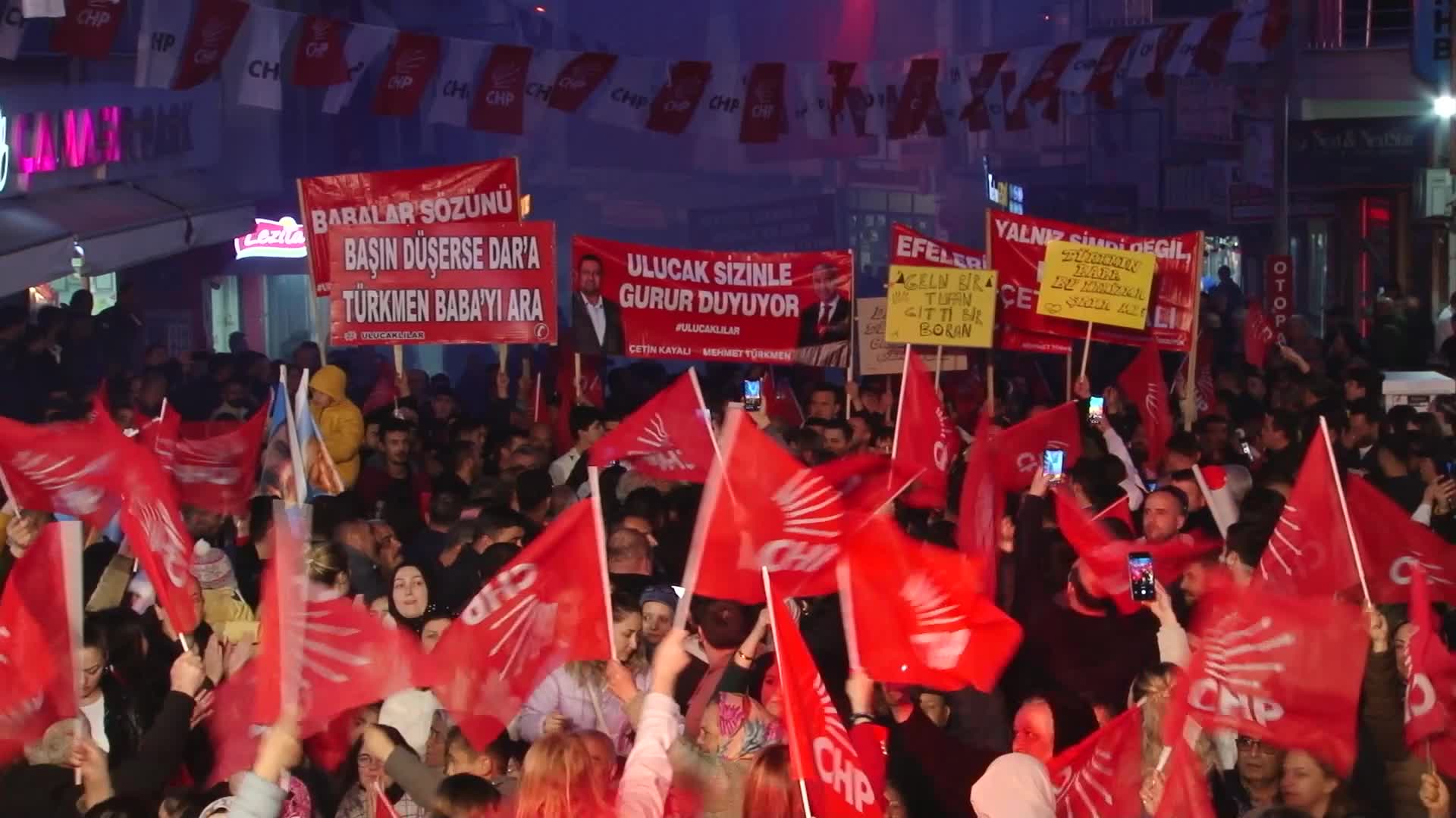 CEMİL TUGAY: "KEMALPAŞA'DA 5 YIL İÇİNDE METRONUN TEMELİNİ ATACAĞIZ"
