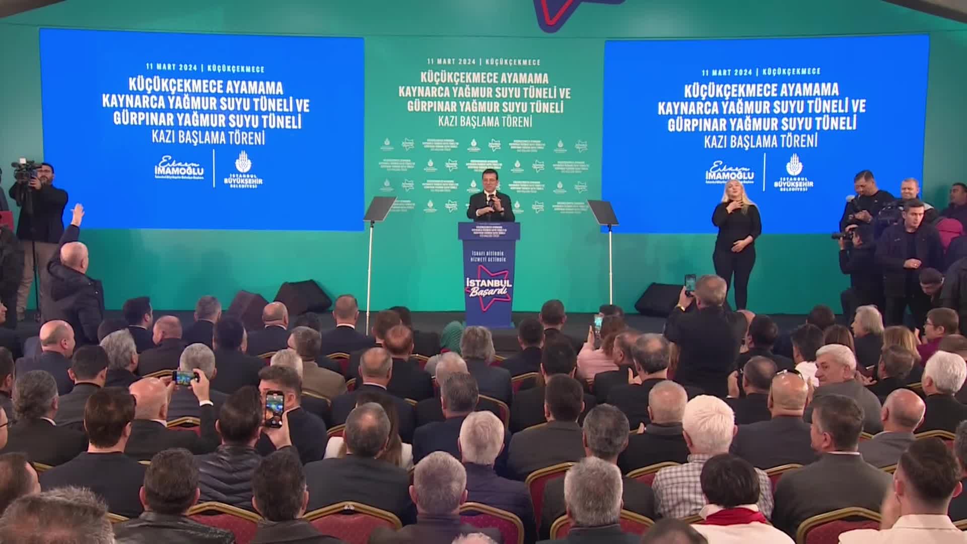 İMAMOĞLU, MURAT KURUM'UN ÖZÜR DİLEMESİNDE ISRARLI: KENT LOKANTALARININ ÖNÜNDE KUYRUĞA GİREN ÖĞRENCİSİNDEN EMEKLİSİNE, İŞÇİSİNDEN EMEKÇİSİNE HERKESTEN ÖZÜR  DİLEYECEK